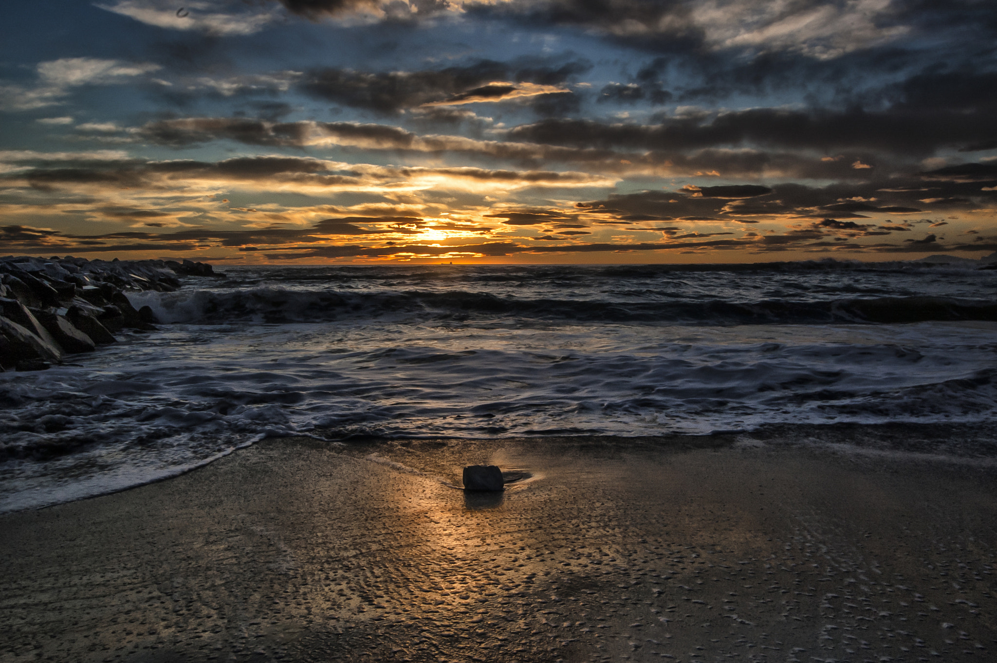 Nikon D50 + Sigma 10-20mm F3.5 EX DC HSM sample photo. Tuscan sunset photography