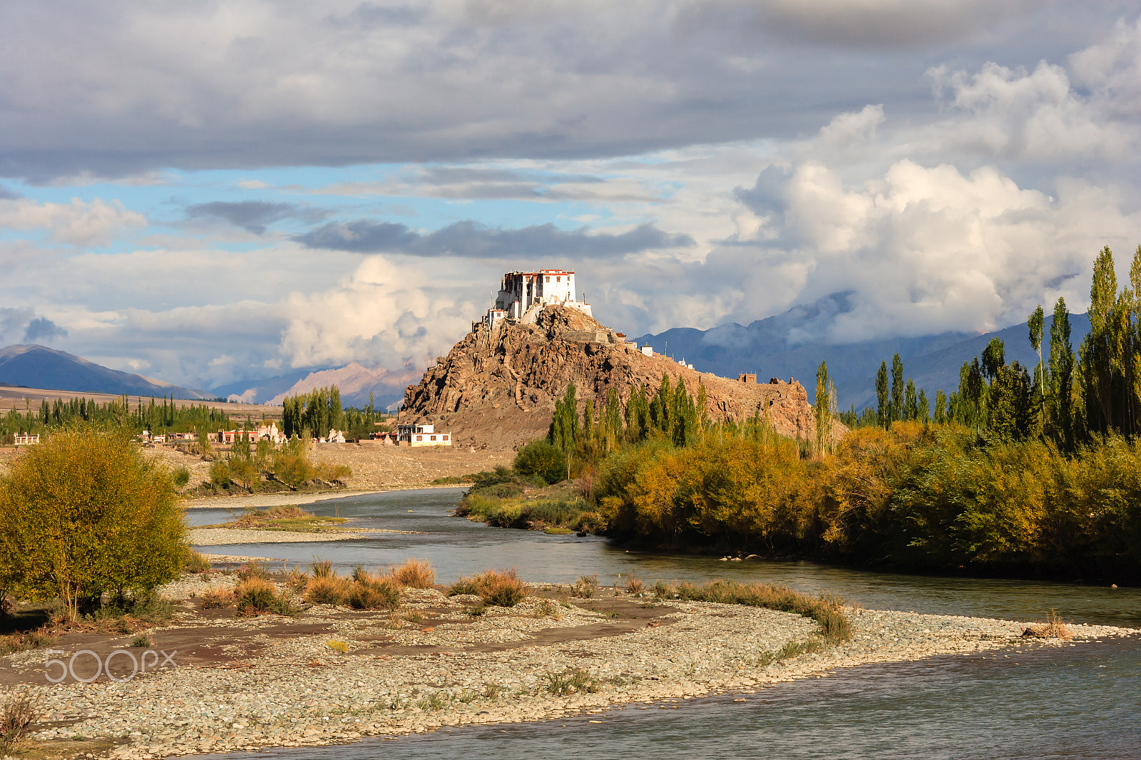 Canon EOS-1Ds Mark II sample photo. Monastery photography