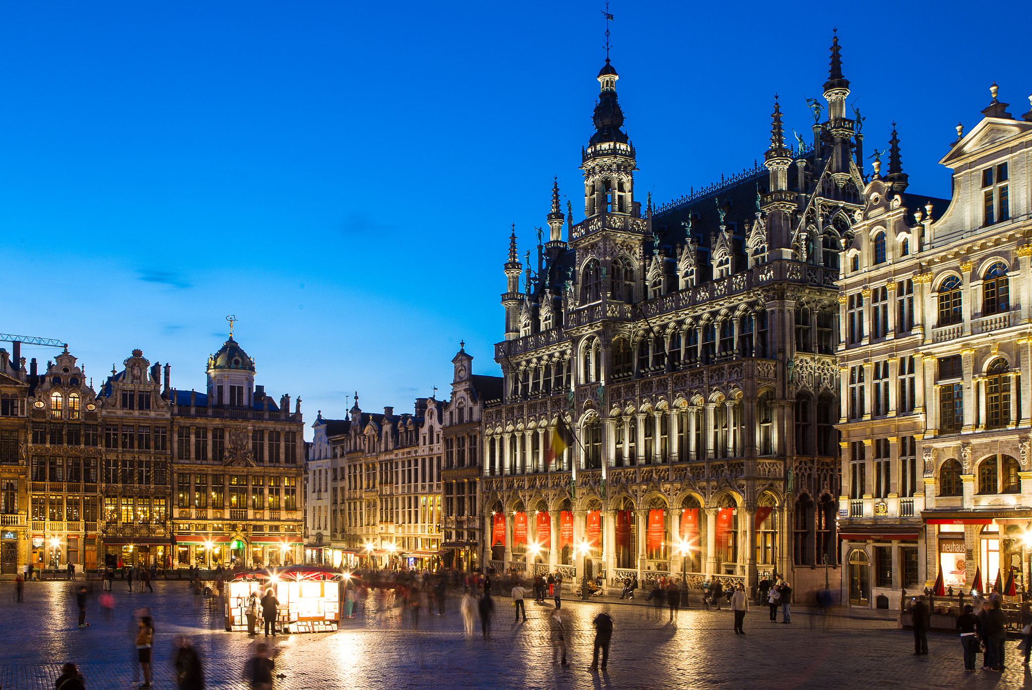 Canon EOS-1D Mark IV sample photo. Grand place bruxelles photography