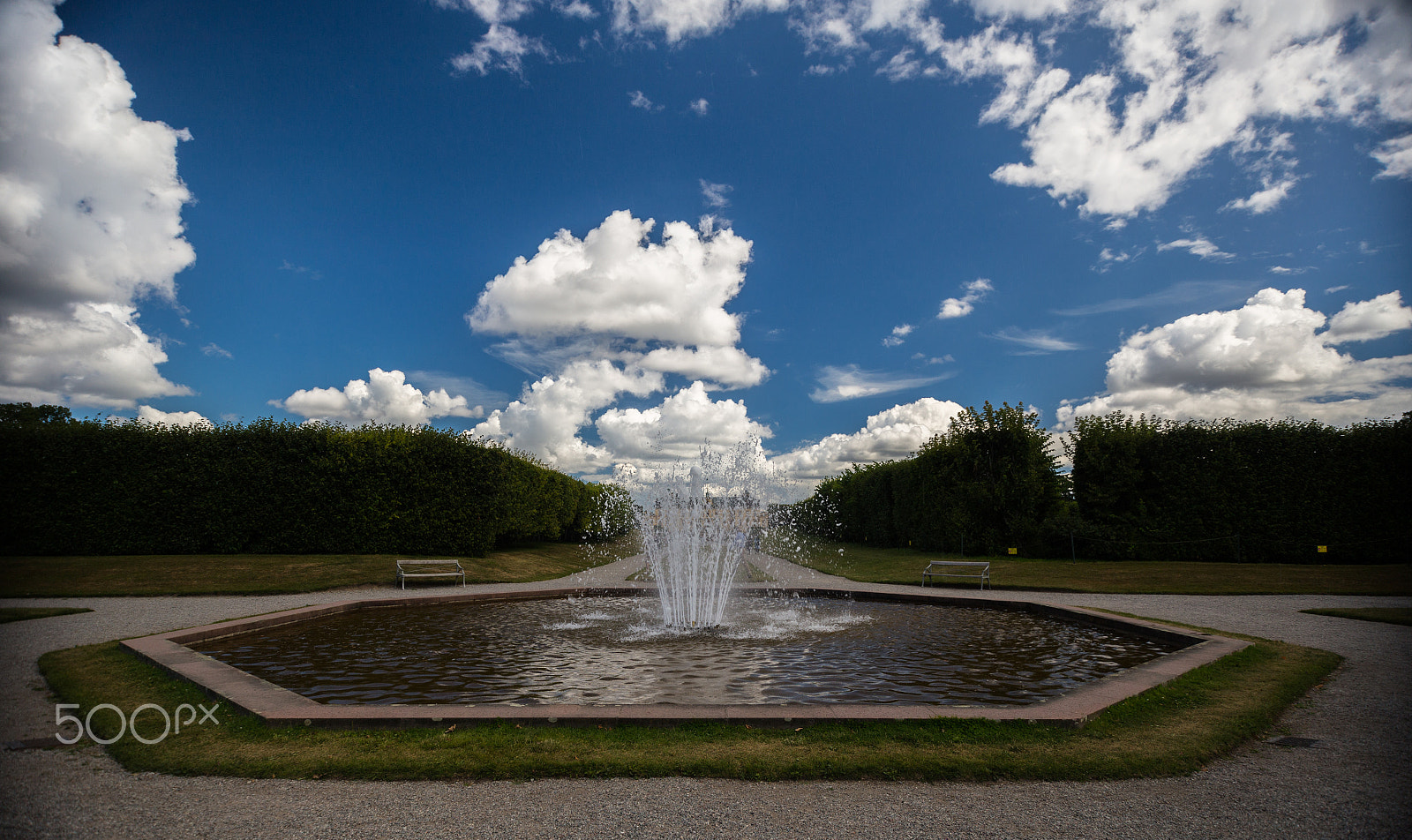 Sigma 10-20mm F3.5 EX DC HSM sample photo. Fountain at the royal palace drottningholm photography