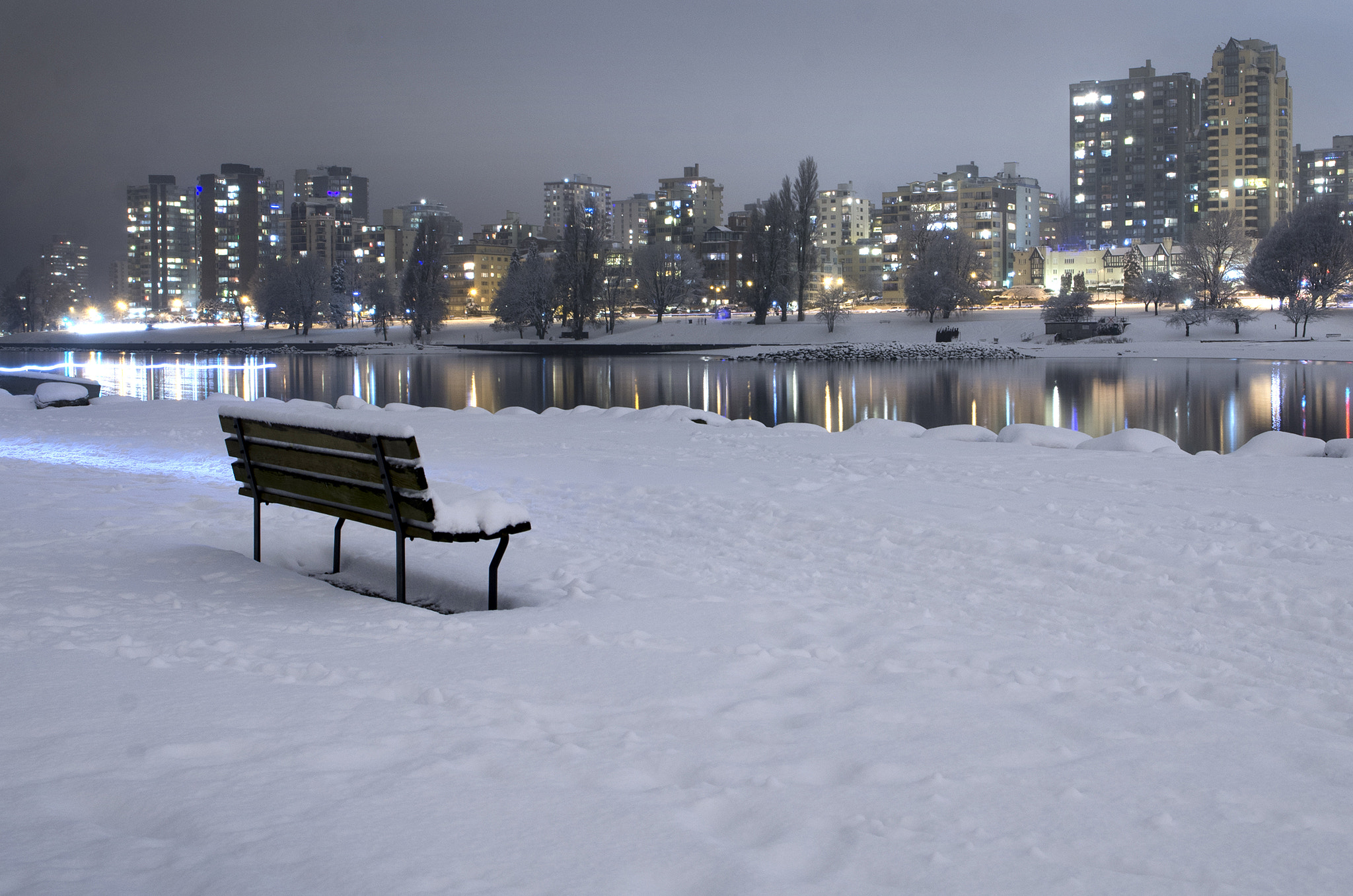 Sigma 17-70mm F2.8-4 DC Macro OS HSM | C sample photo. A snowy night in vancouver photography