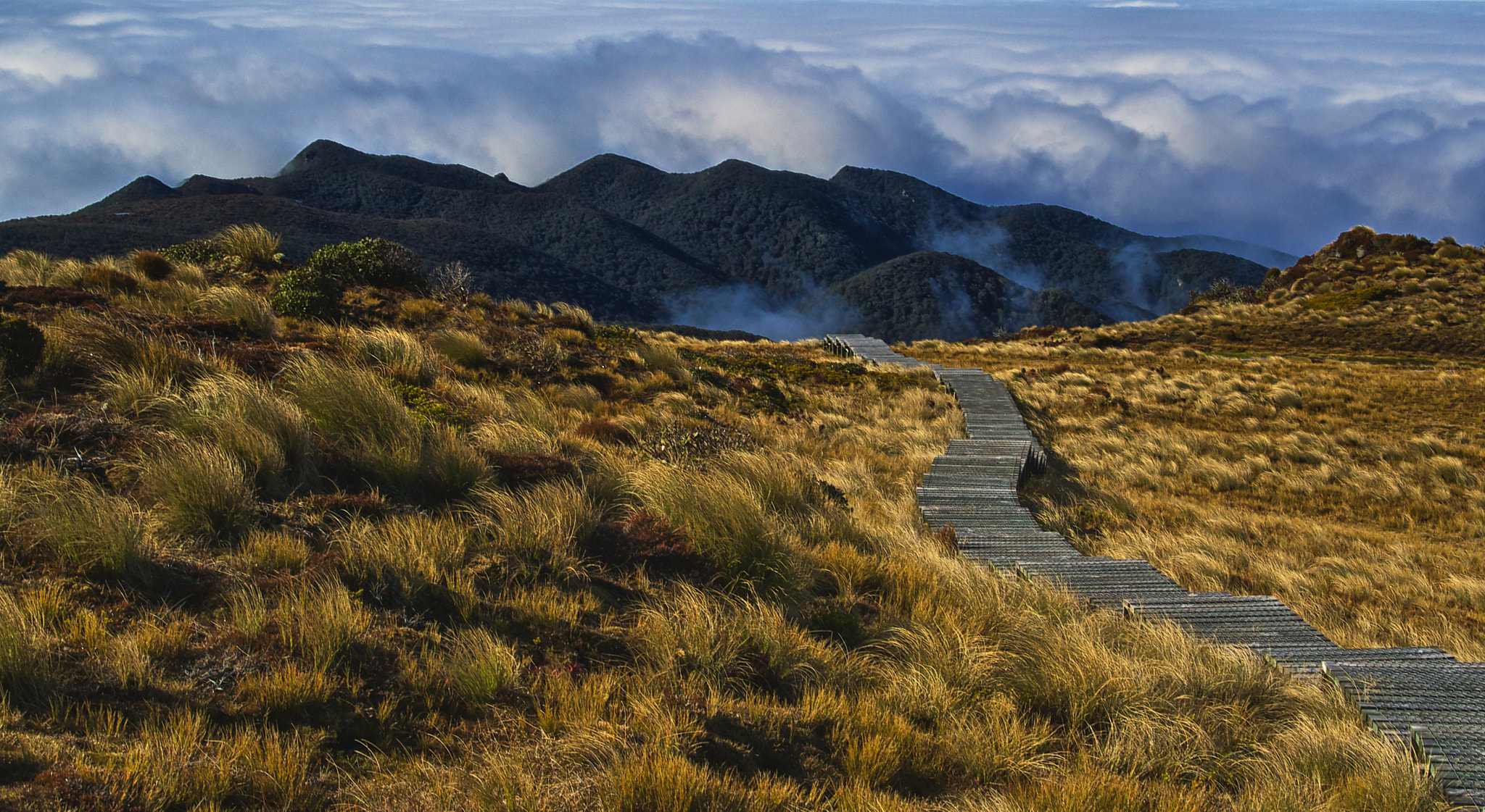 Nikon 1 AW1 + Nikon 1 Nikkor AW 11-27.5mm F3.5-5.6 sample photo. Top of the world photography