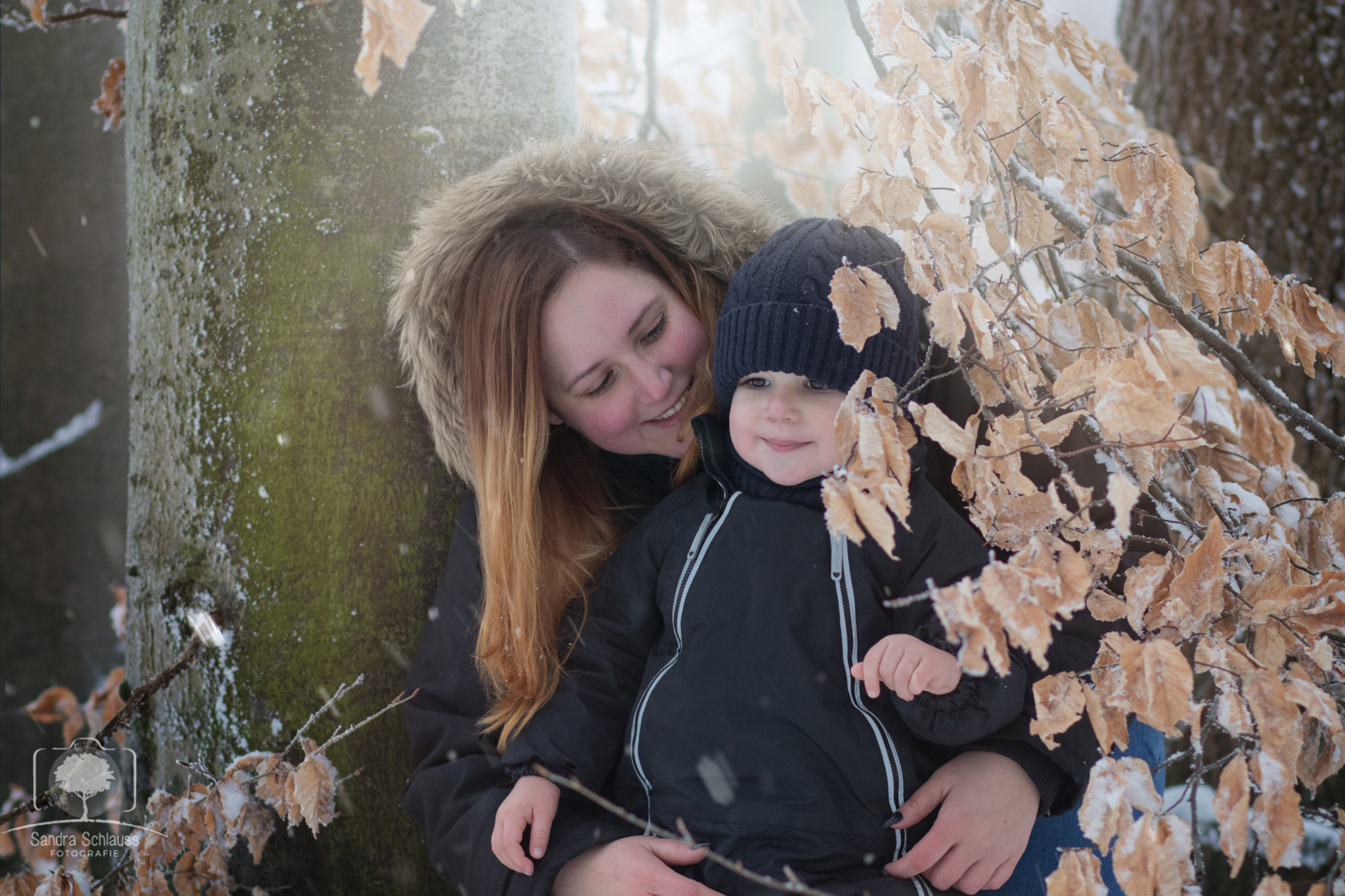 Canon EOS 80D + Canon EF 85mm F1.8 USM sample photo. Mother-son love photography