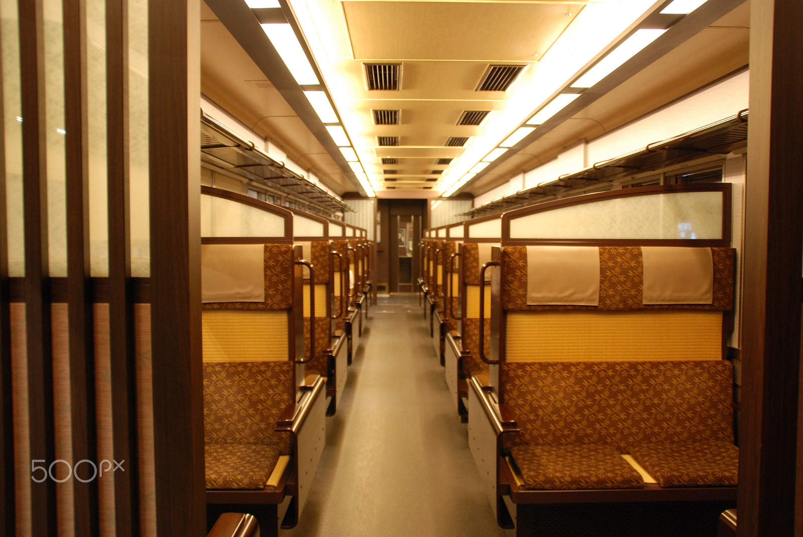 Nikon D80 sample photo. Hankyu kyo-train photography