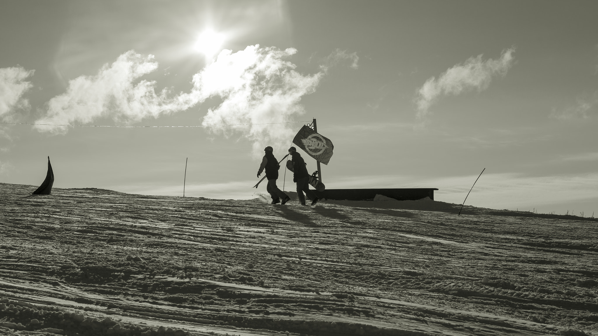 ZEISS Planar T* 50mm F1.4 sample photo. Snowboard photography