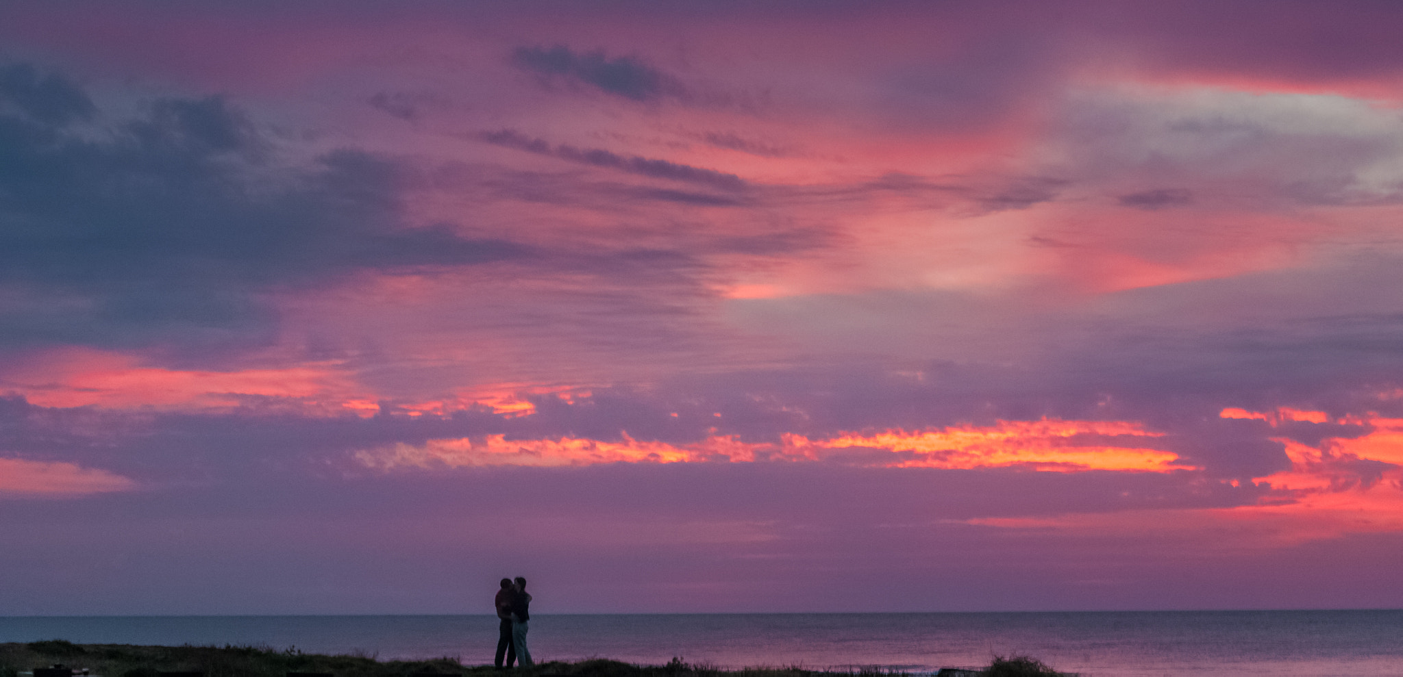 Canon EF 70-200mm F2.8L USM sample photo. Kiss at the sunset photography