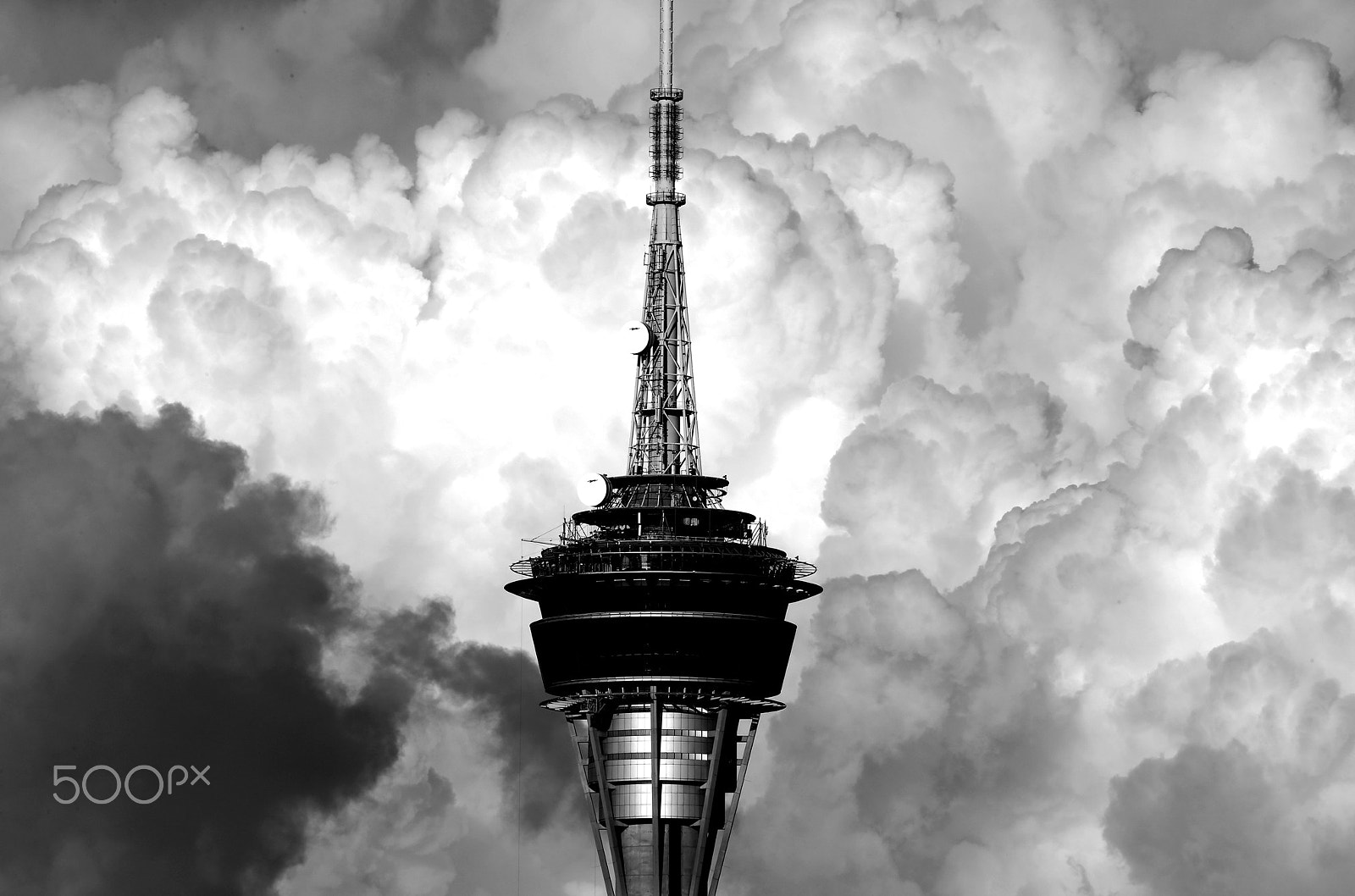 Canon EF 100-400mm F4.5-5.6L IS USM sample photo. Sky's tower photography