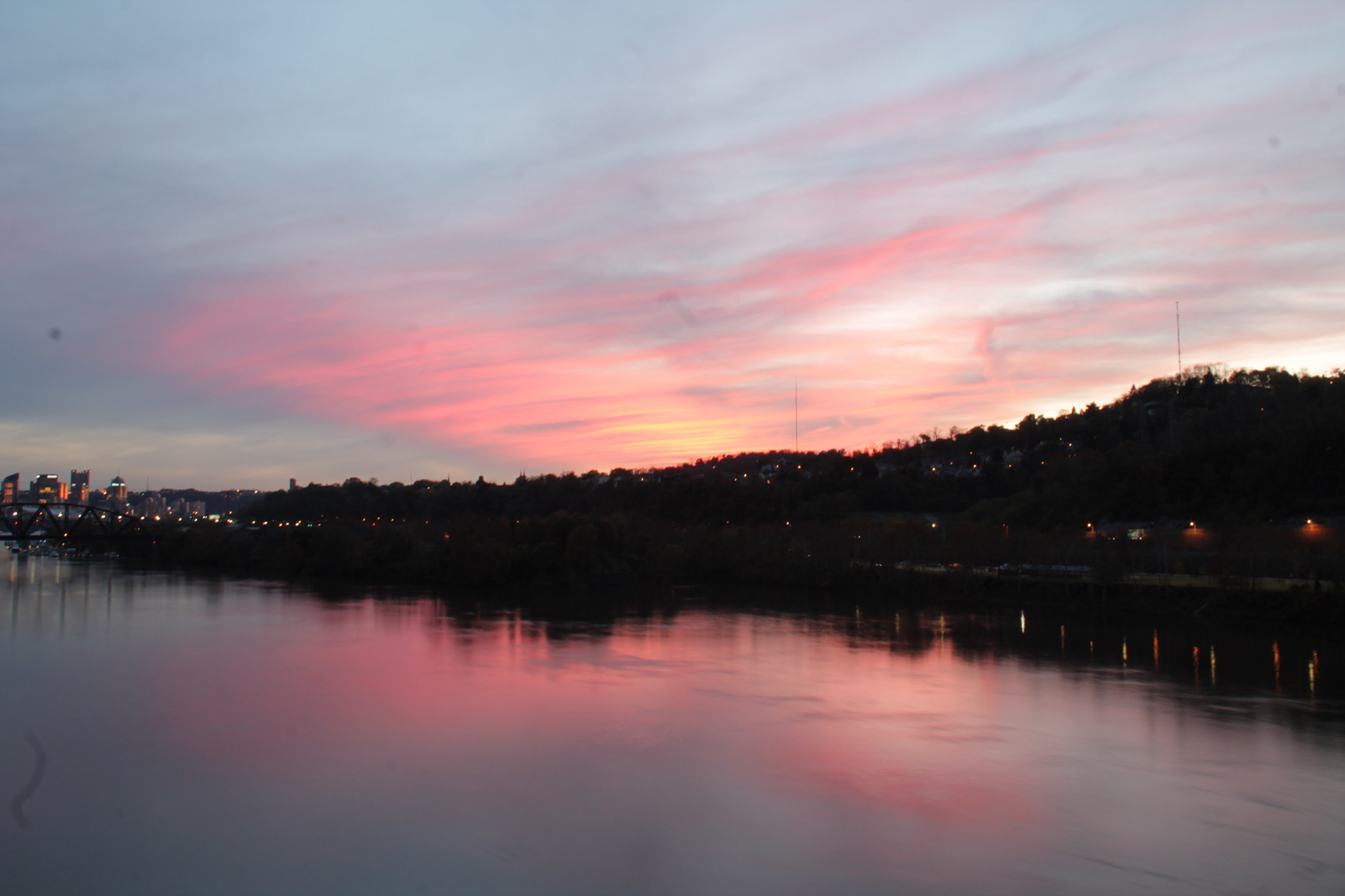 Canon EF-S 18-200mm F3.5-5.6 IS sample photo. One of my favorite scenes to shoot is dusk with the multicolored sky/ clouds. photography