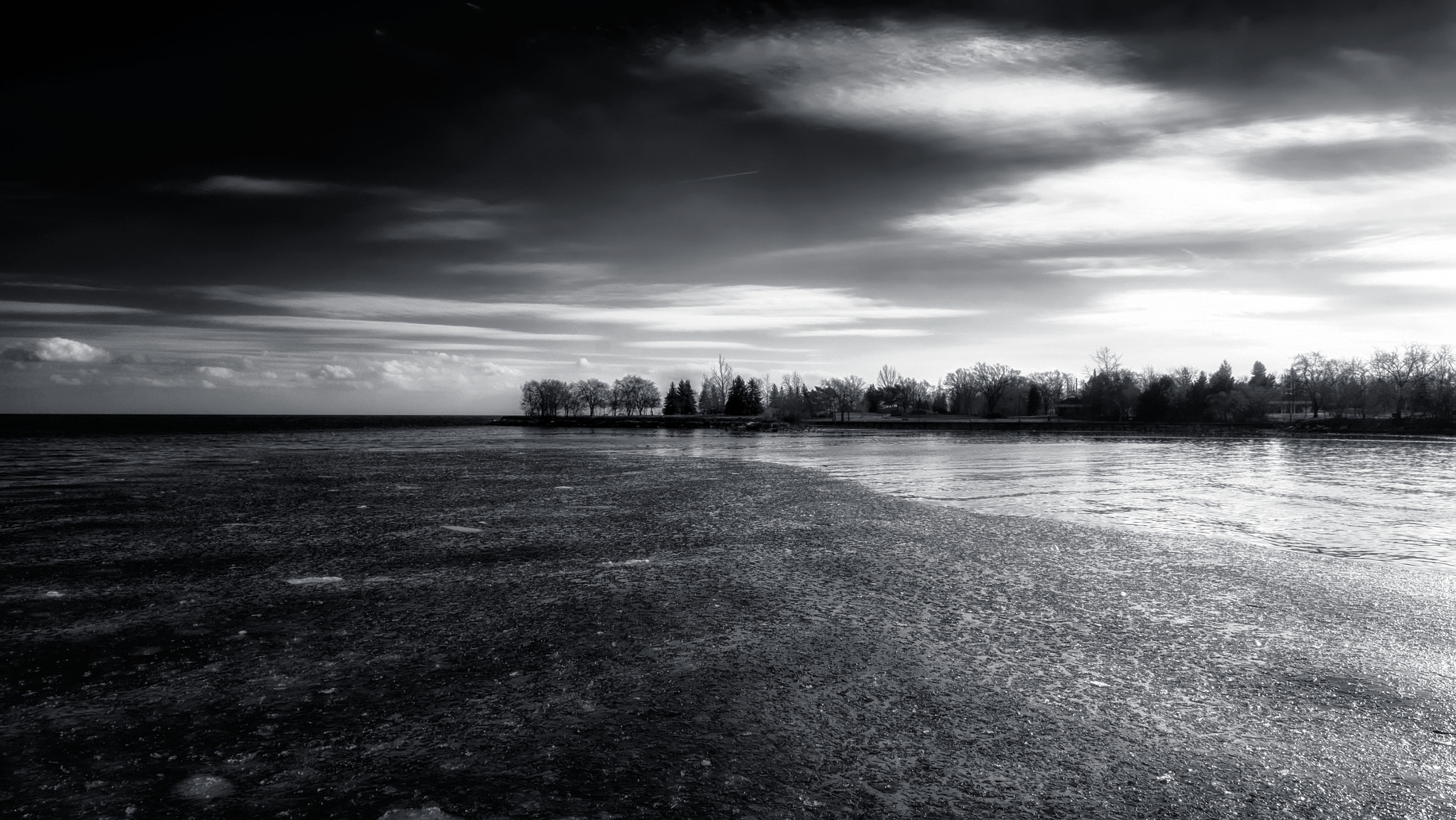 Fujifilm XC 16-50mm F3.5-5.6 OIS sample photo. Port credit marina photography