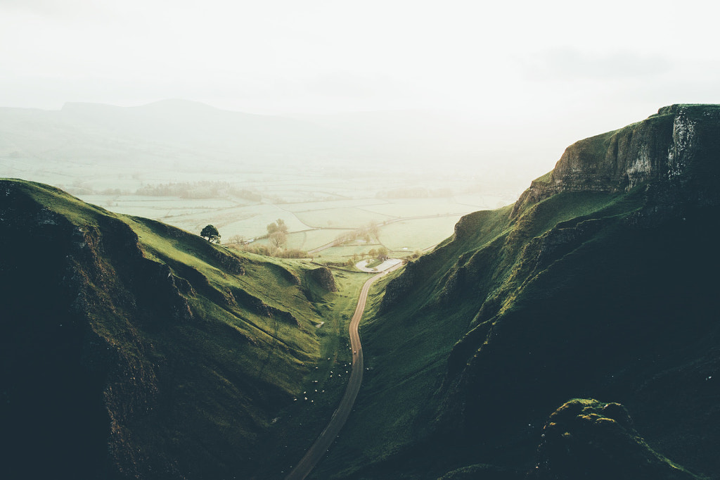 Winnats by Daniel Casson on 500px.com