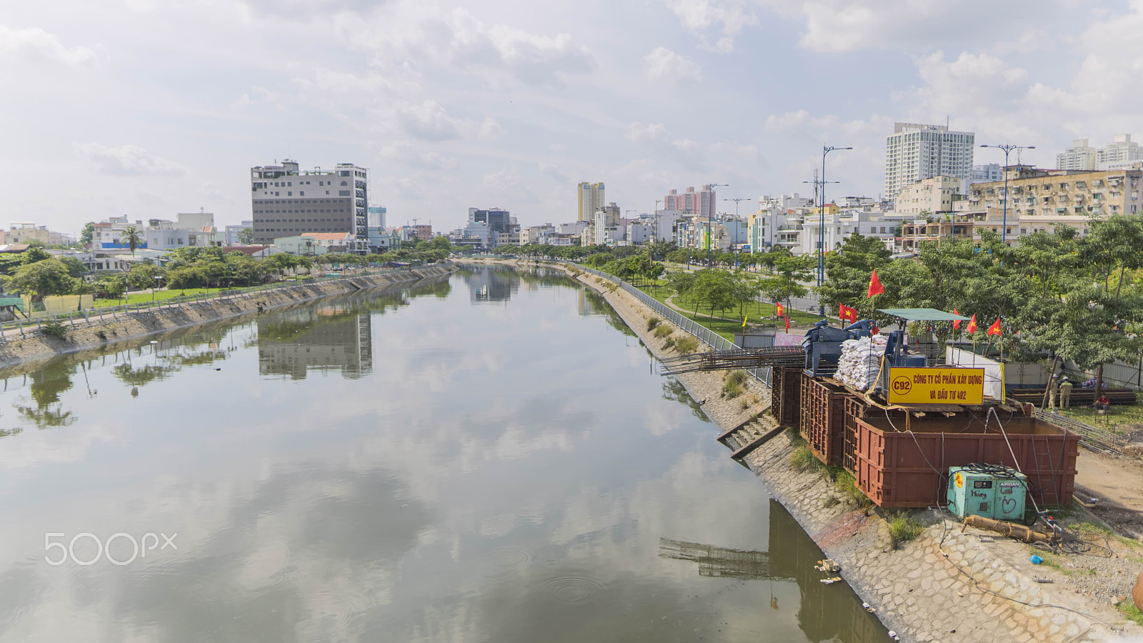 Sigma 24mm F1.4 DG HSM Art sample photo. Riverside of saigon photography