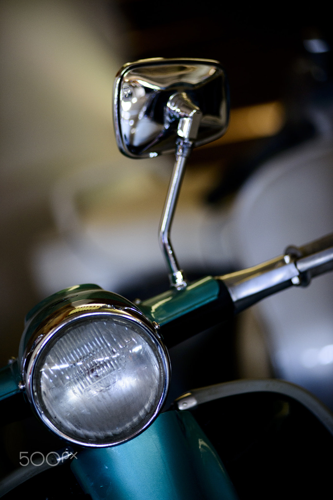 Nikon AF-Nikkor 80-200mm F2.8D ED sample photo. Museum of vintage cars photography