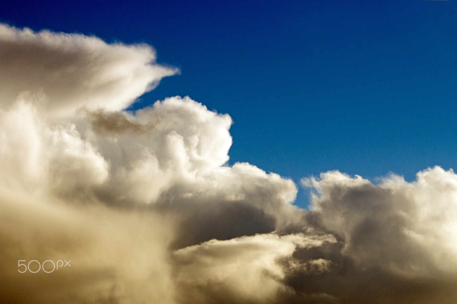 Canon EOS 100D (EOS Rebel SL1 / EOS Kiss X7) + EF75-300mm f/4-5.6 sample photo. Storm clouds photography