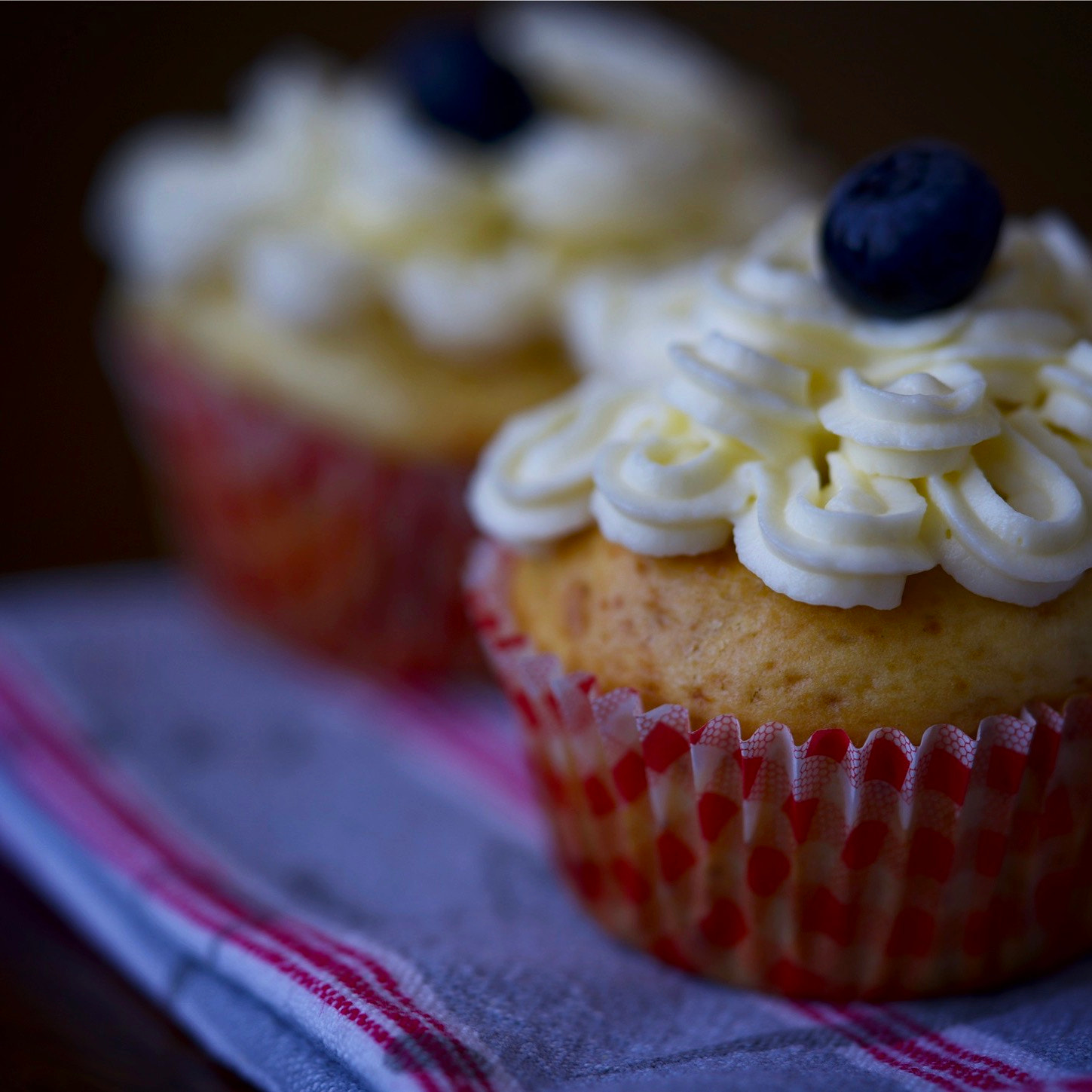 Sony a7R II + Sony FE 90mm F2.8 Macro G OSS sample photo. Homemade healthy muffins. photography
