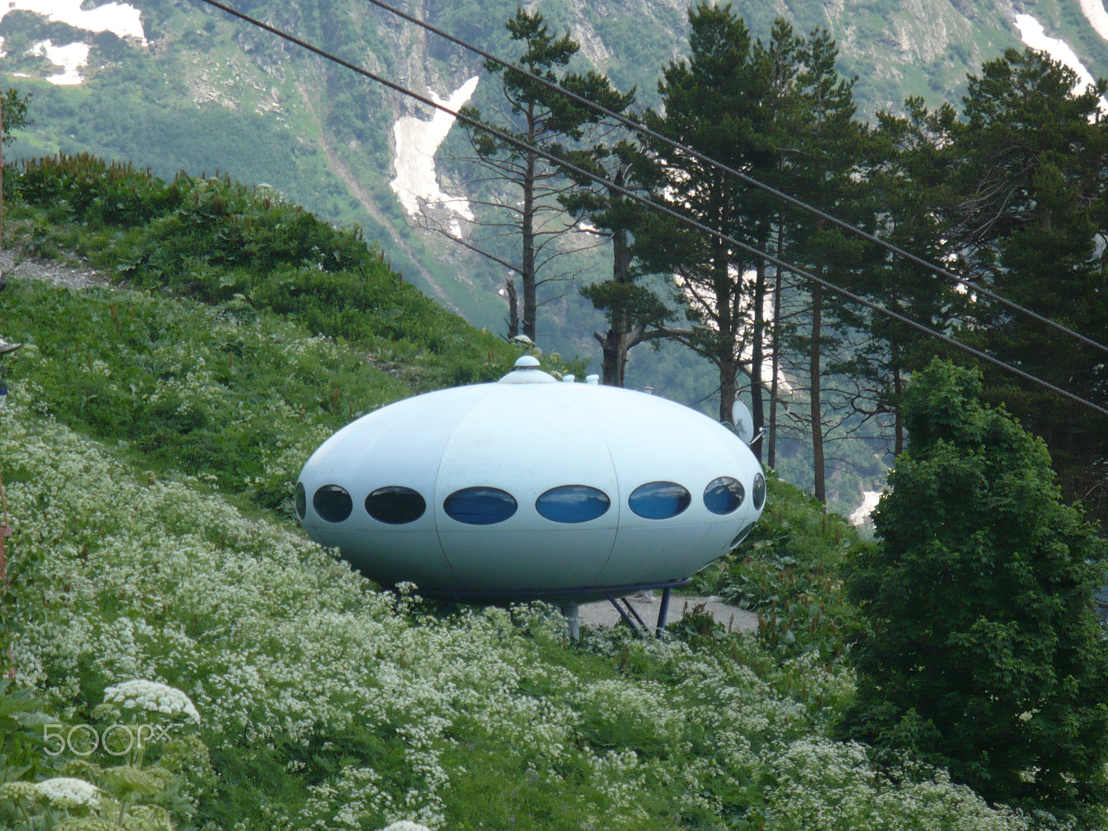 Panasonic DMC-LZ6 sample photo. Aliens come to mountains photography