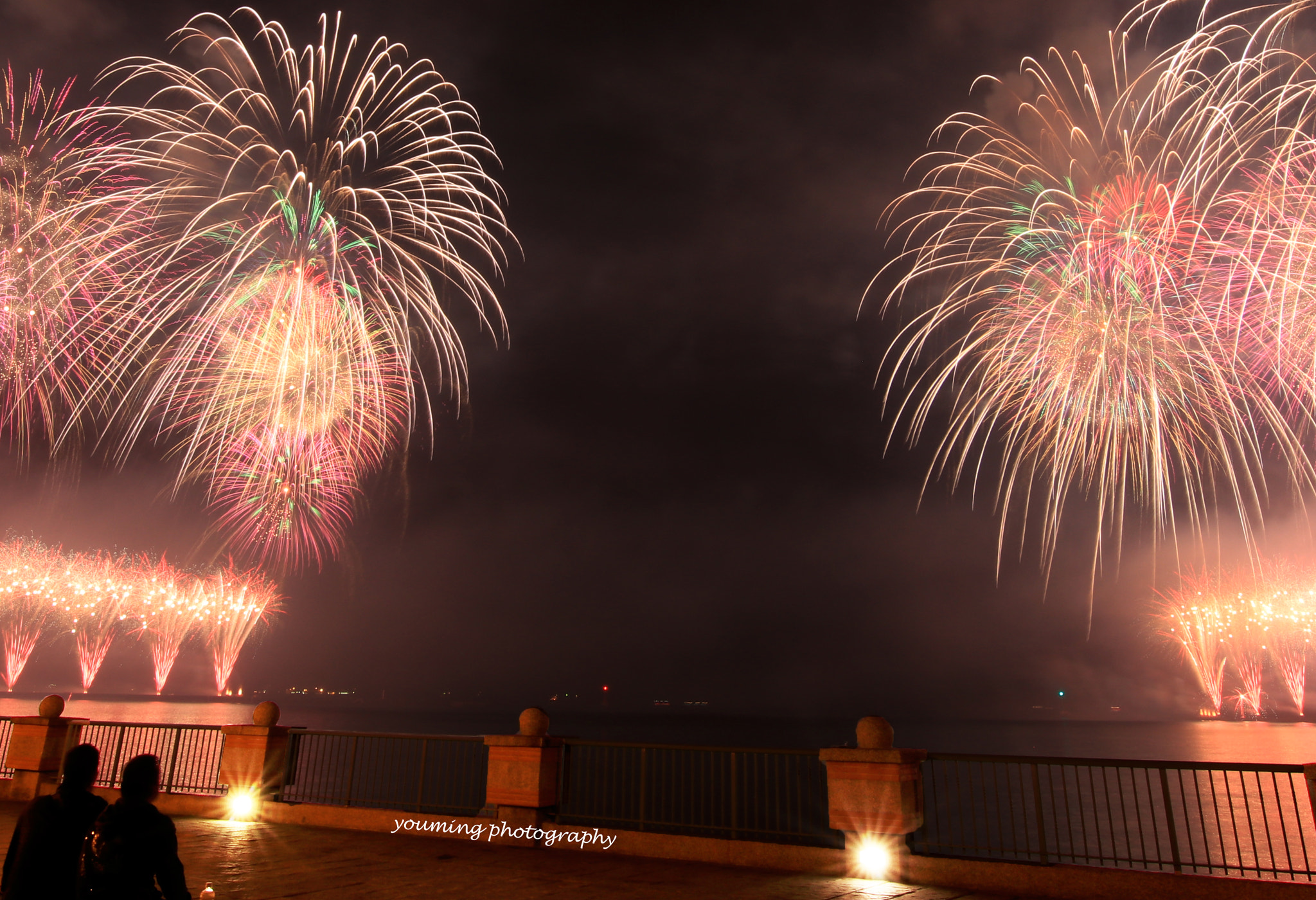 Canon EOS 80D + Tokina AT-X 11-20 F2.8 PRO DX Aspherical 11-20mm f/2.8 sample photo. Fireworks@kaohsiung,taiwan. photography