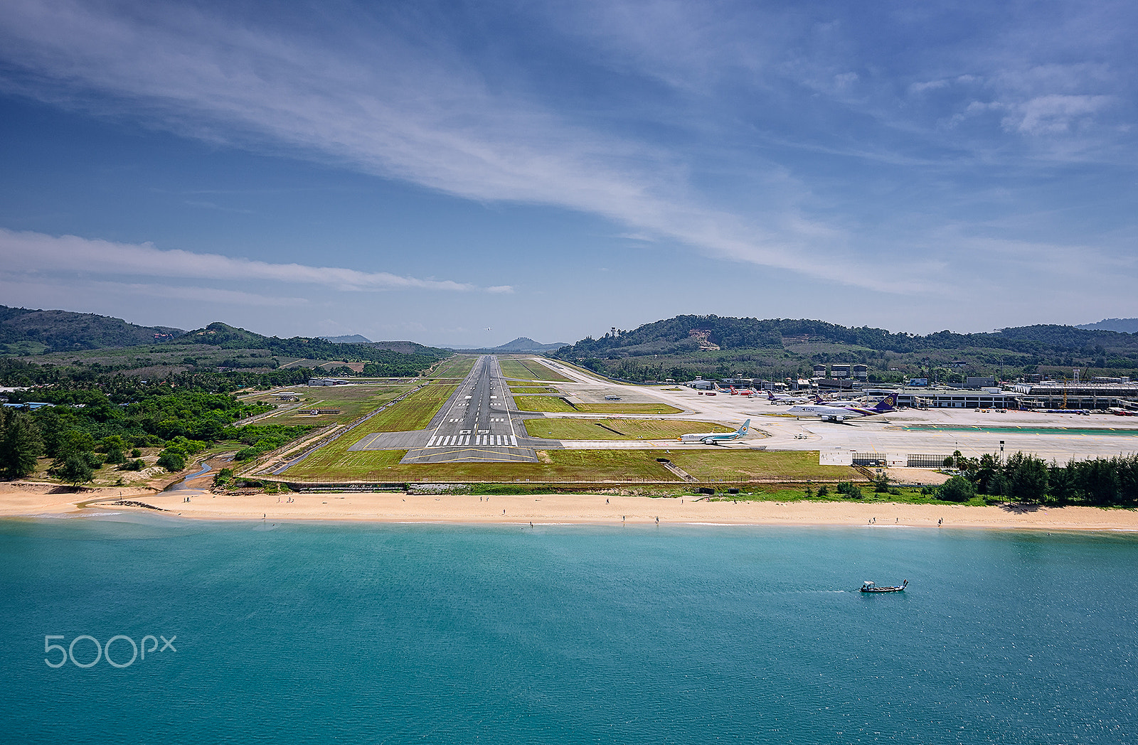 Nikon D750 + Tokina AT-X 16-28mm F2.8 Pro FX sample photo. Phuket airport view from short final runway 09 photography