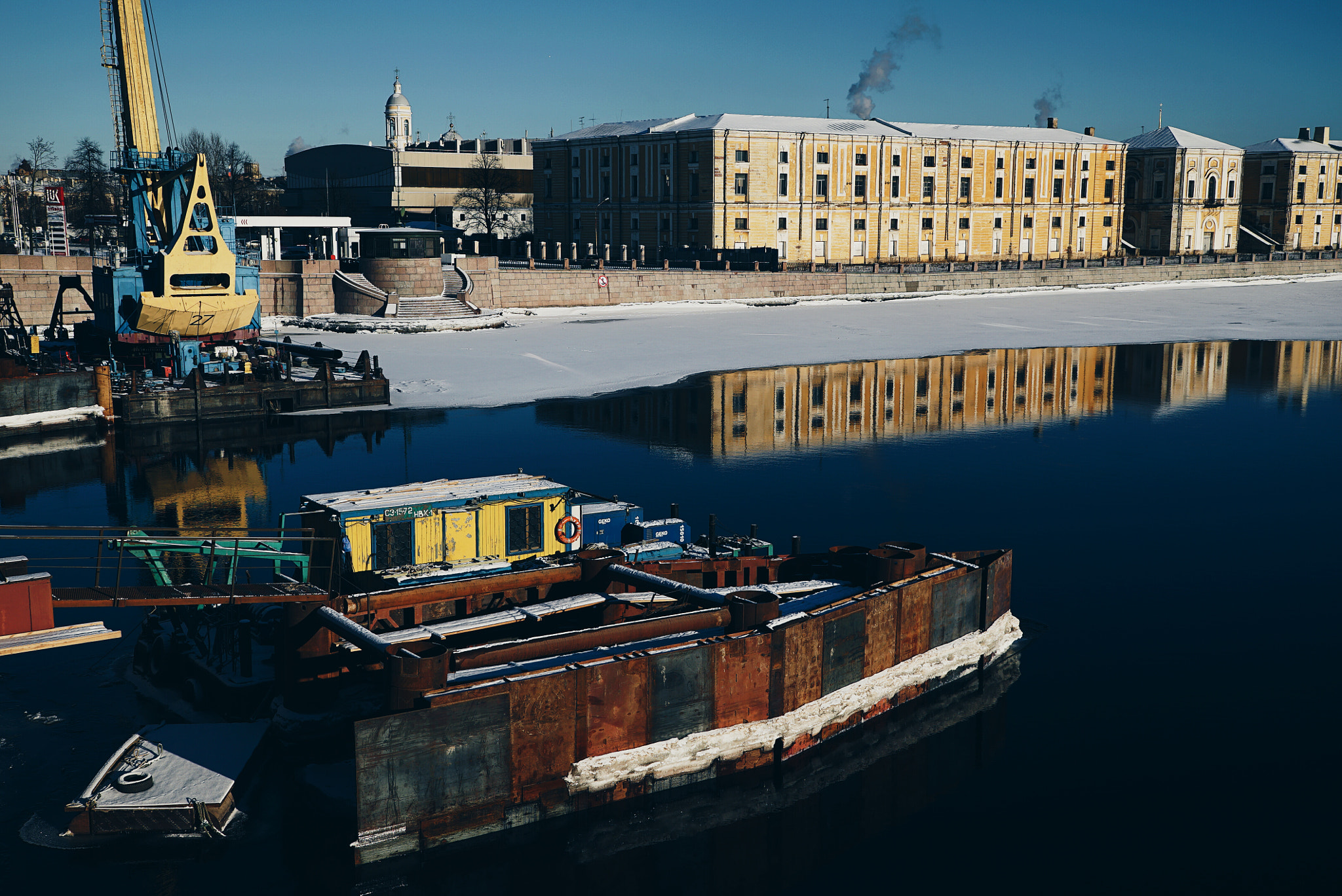 Sony a7S + Sony 70-400mm F4-5.6 G SSM sample photo. Sunny saint petersburg in winter photography