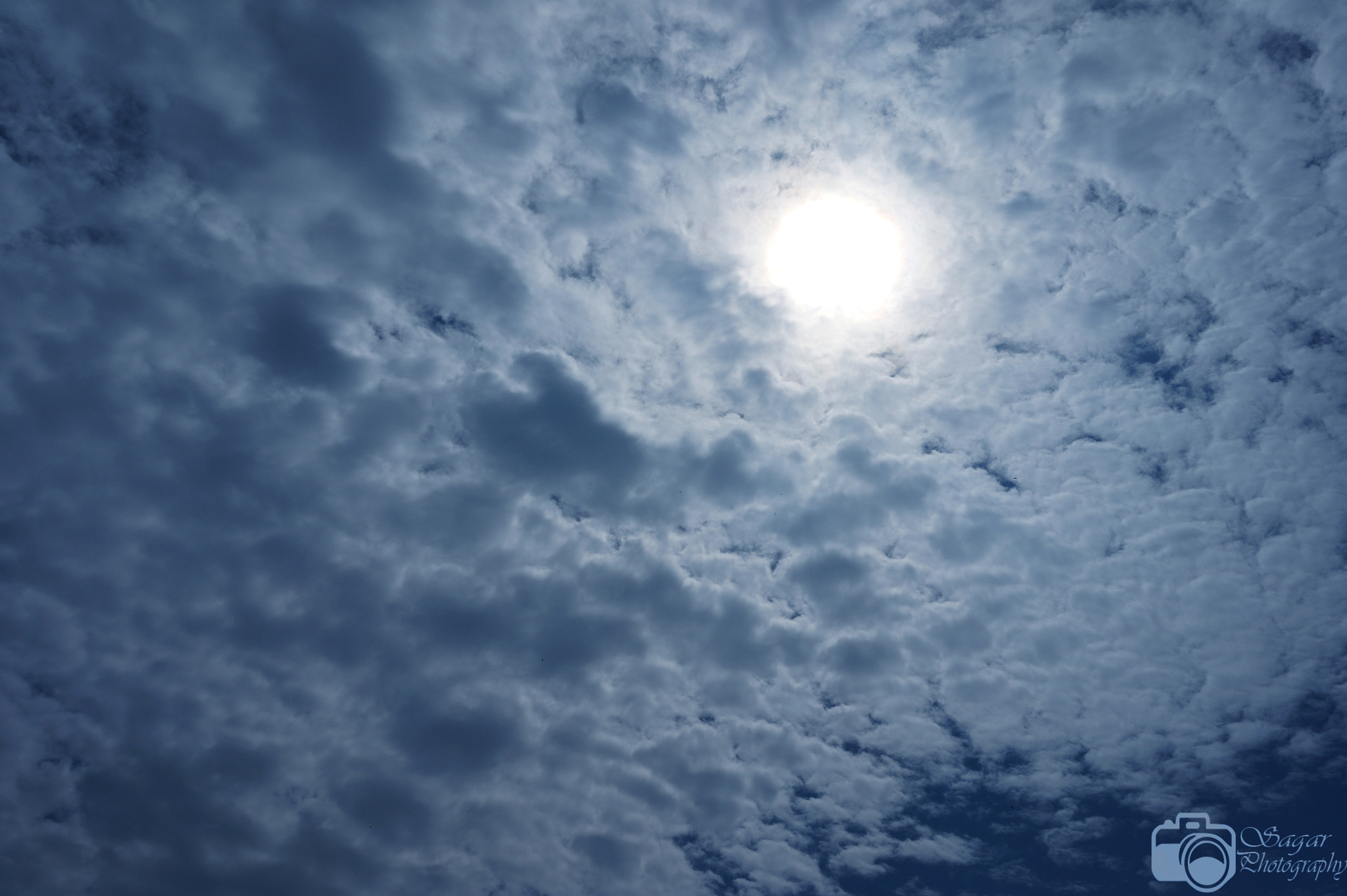 E 18-50mm F4-5.6 sample photo. Into the clouds... photography