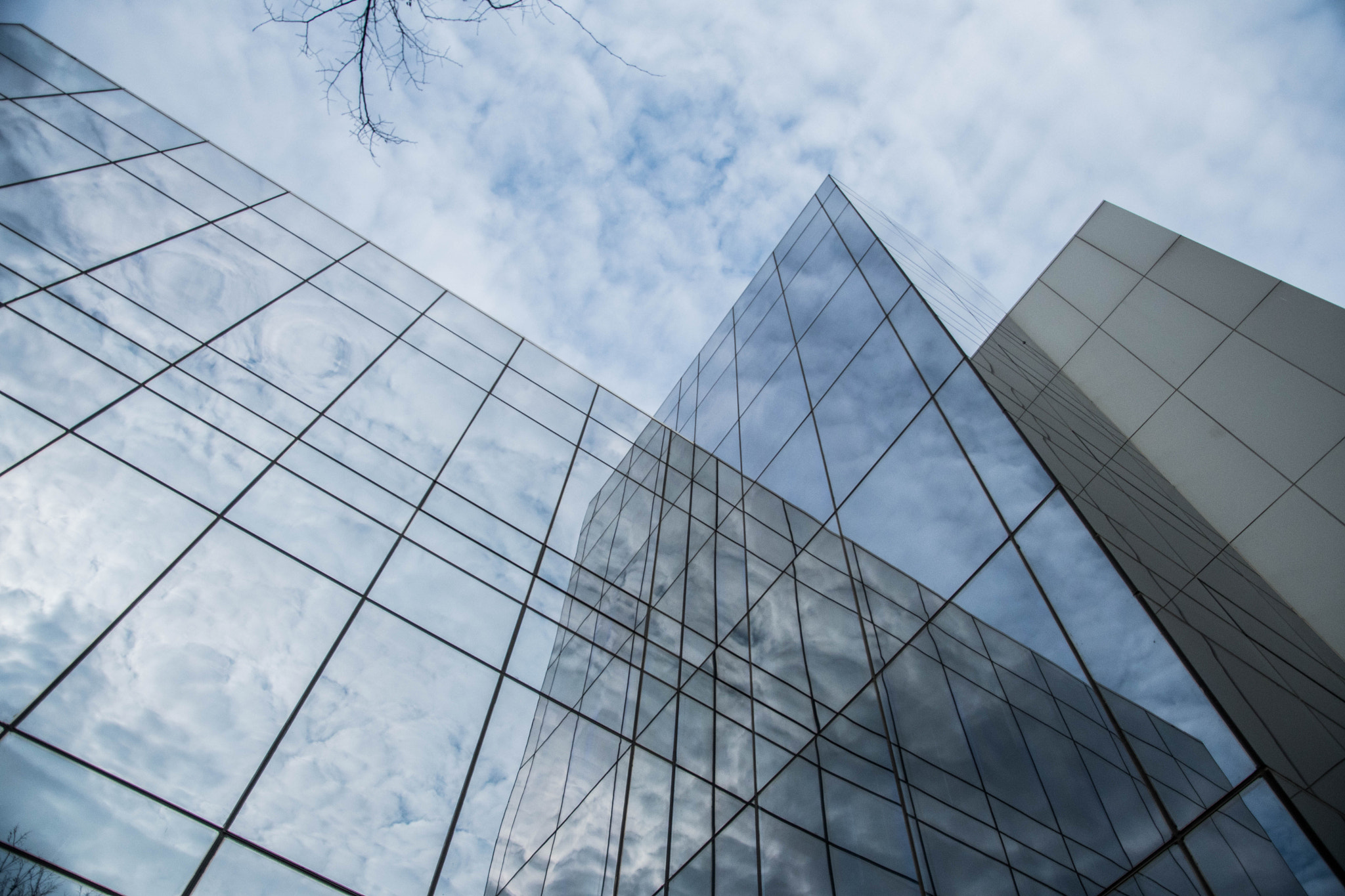 Nikon D500 sample photo. Clouds in the glass window photography