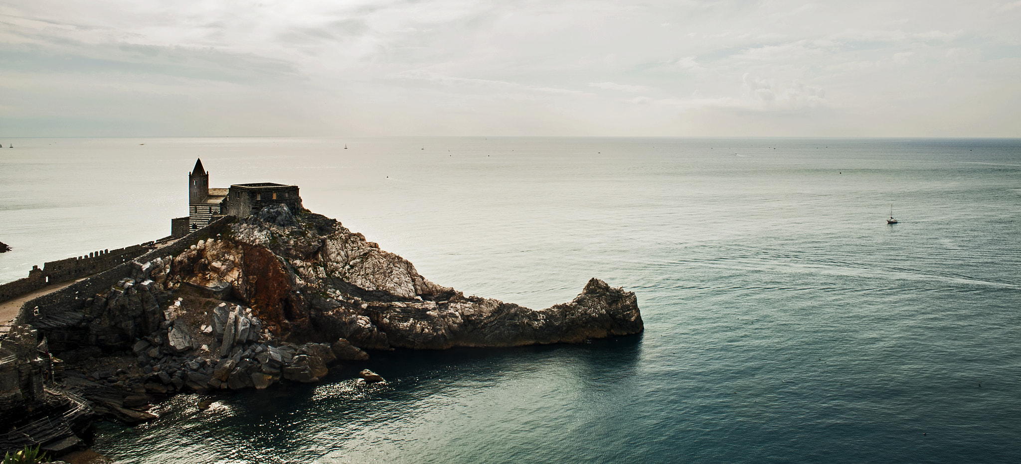 Nikon D700 + AF Nikkor 24mm f/2.8 sample photo. Portovenere-san pietro photography