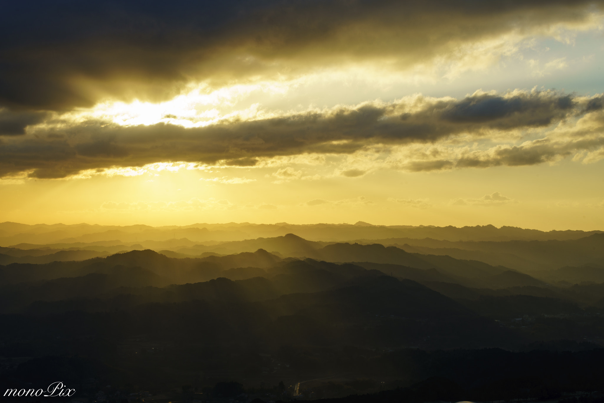 Canon EF 70-300mm F4-5.6L IS USM sample photo. Shining ray photography