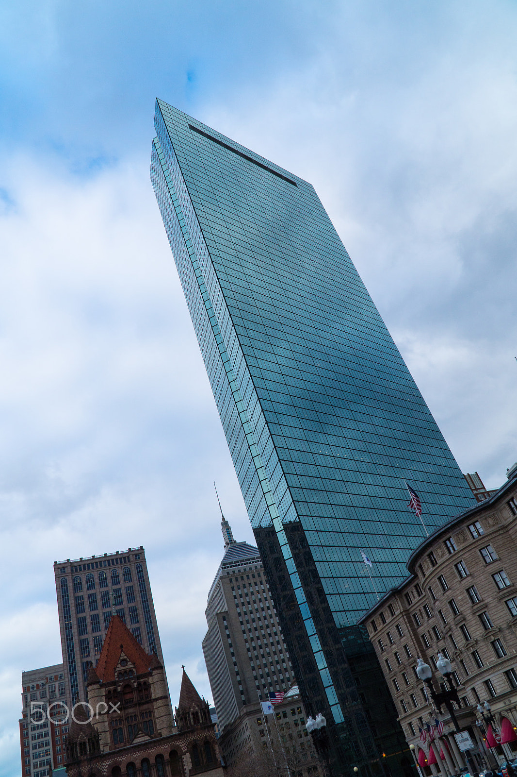 Sony E PZ 18-105mm F4 G OSS sample photo. John hancock tower photography