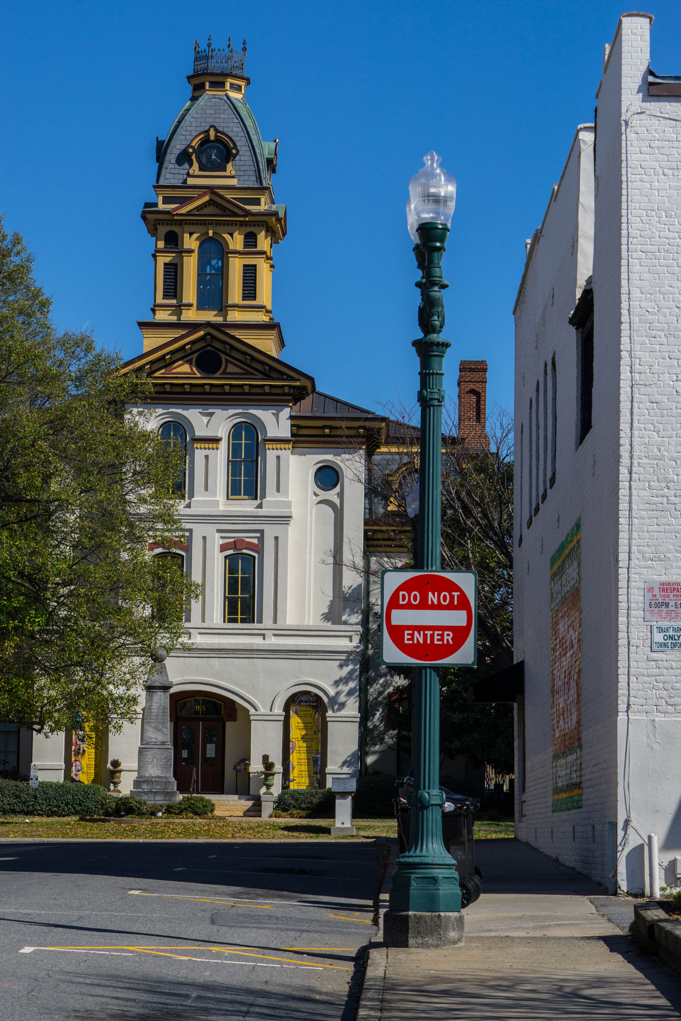 Sony a6000 + Sony FE 70-200mm F4 G OSS sample photo. Favorite building in concord photography