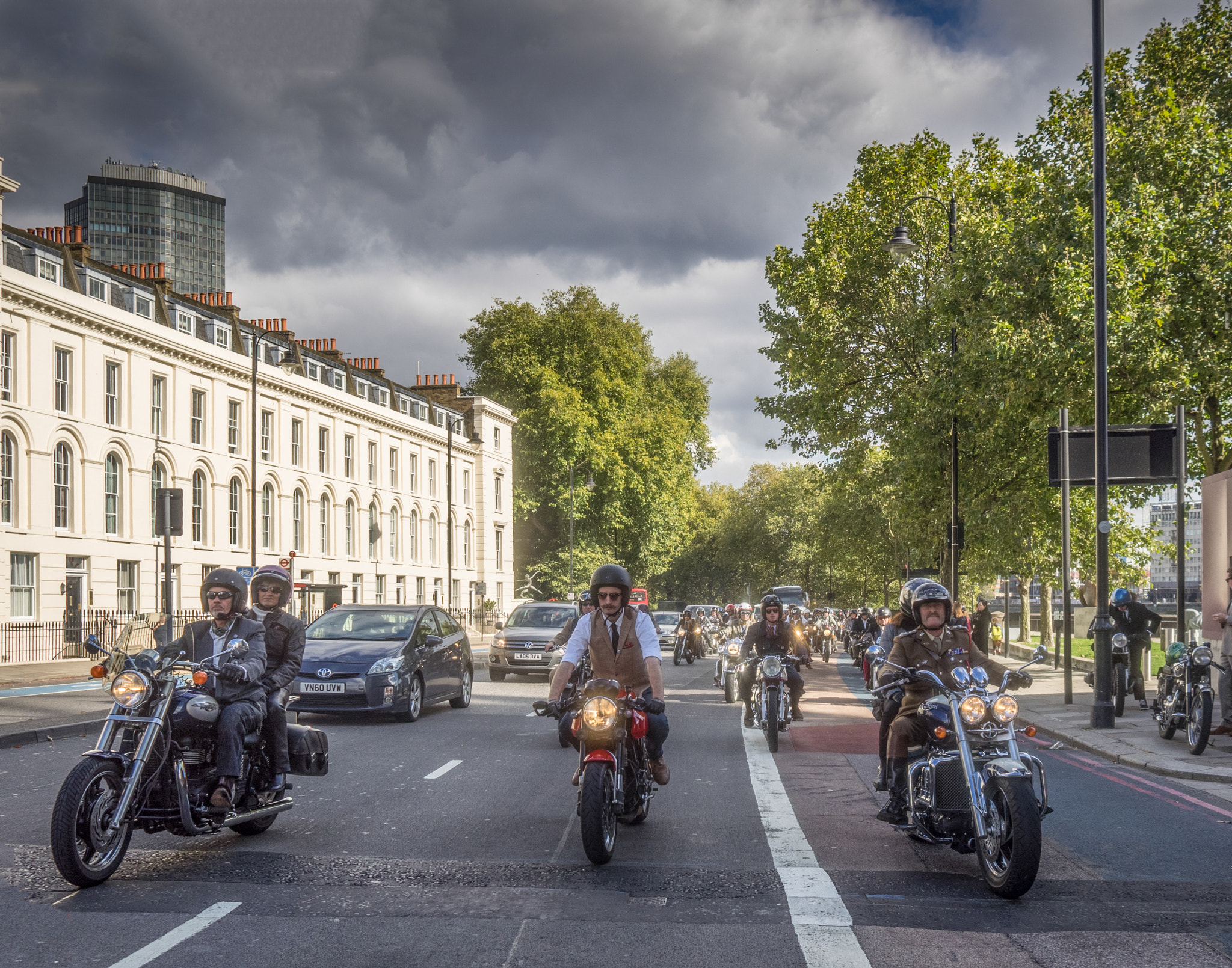 Olympus OM-D E-M1 + Olympus M.Zuiko Digital 17mm F1.8 sample photo. London ride out photography