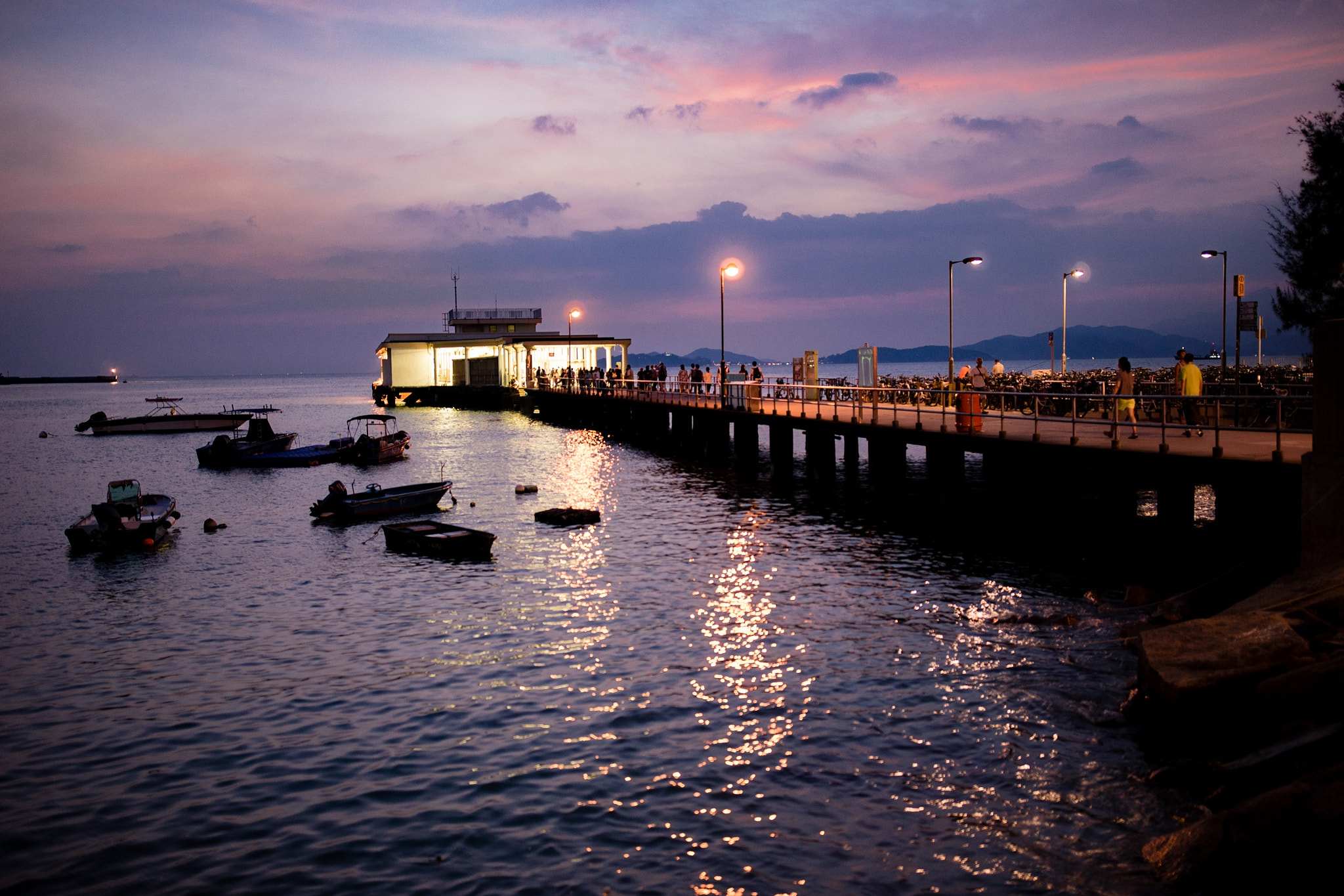 Sony a7 + Canon EF 35mm F1.4L II USM sample photo. Lamma island photography