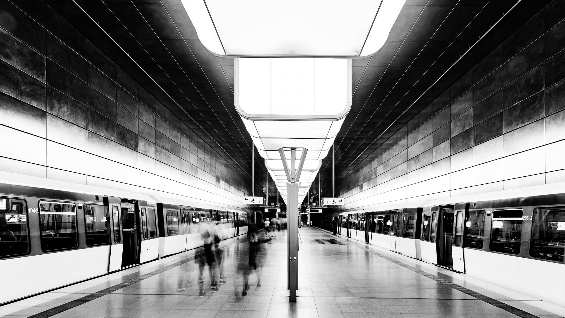 Nikon D4 sample photo. Subway photography