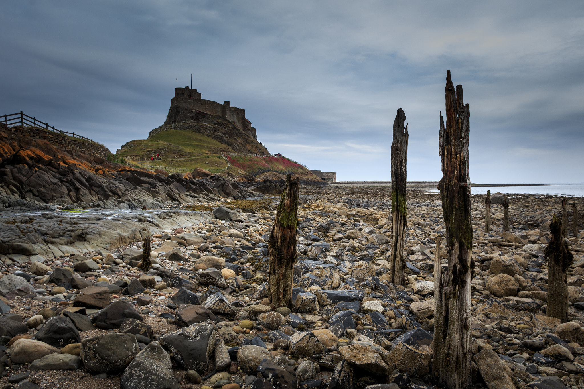 Canon EF-S 18-200mm F3.5-5.6 IS sample photo. Lindisfarne castle, holy island photography