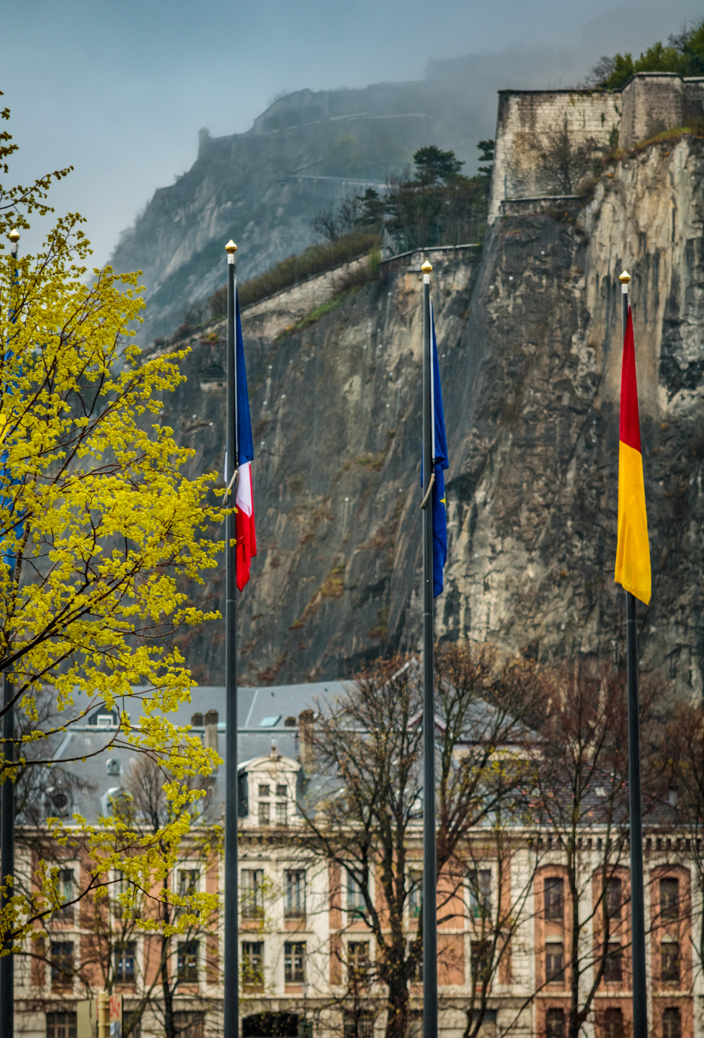 Canon EF 24-85mm F3.5-4.5 USM sample photo. Grenoble (france) photography