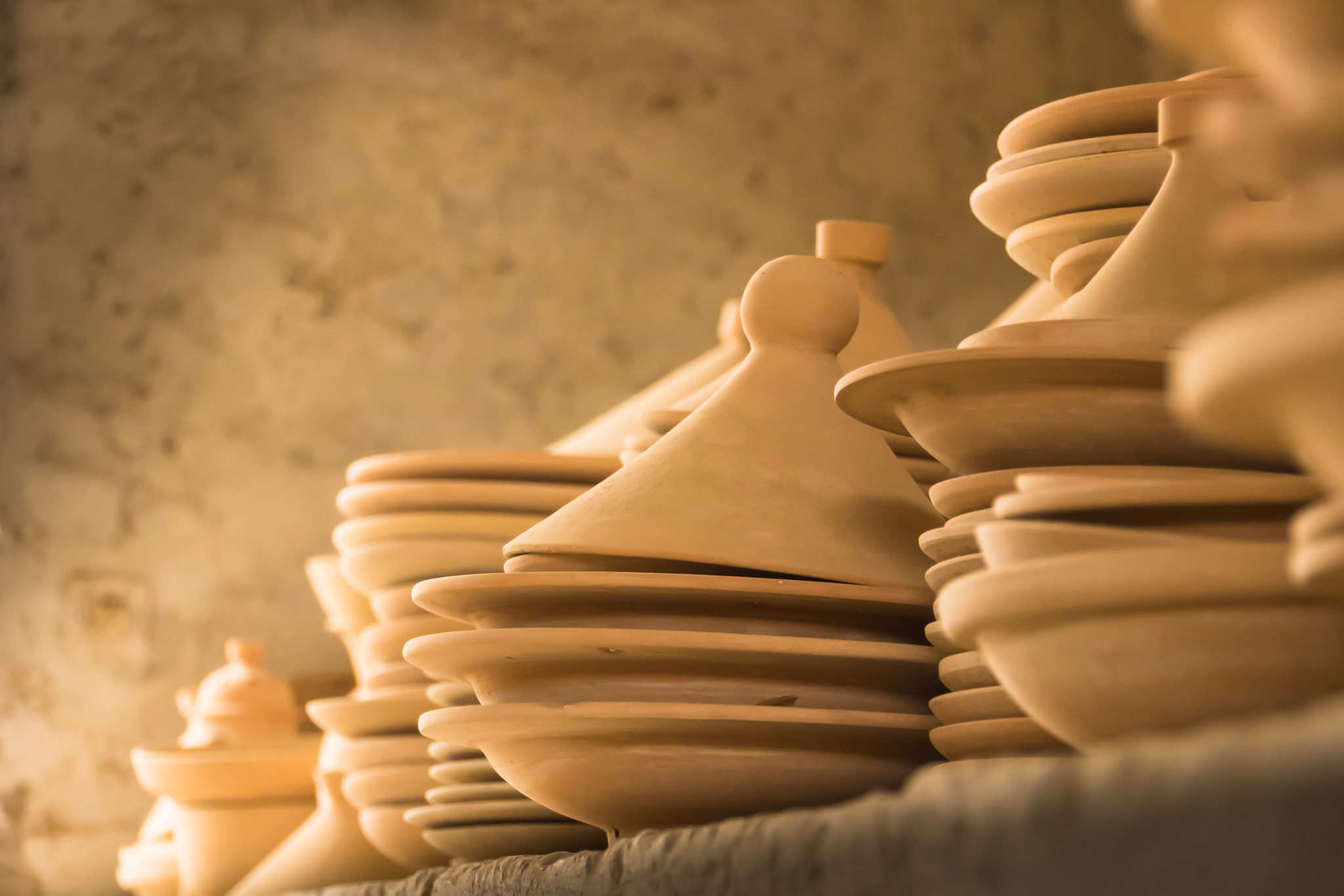 Canon EOS 100D (EOS Rebel SL1 / EOS Kiss X7) sample photo. Tajines in the market, marrakesh, morocco photography