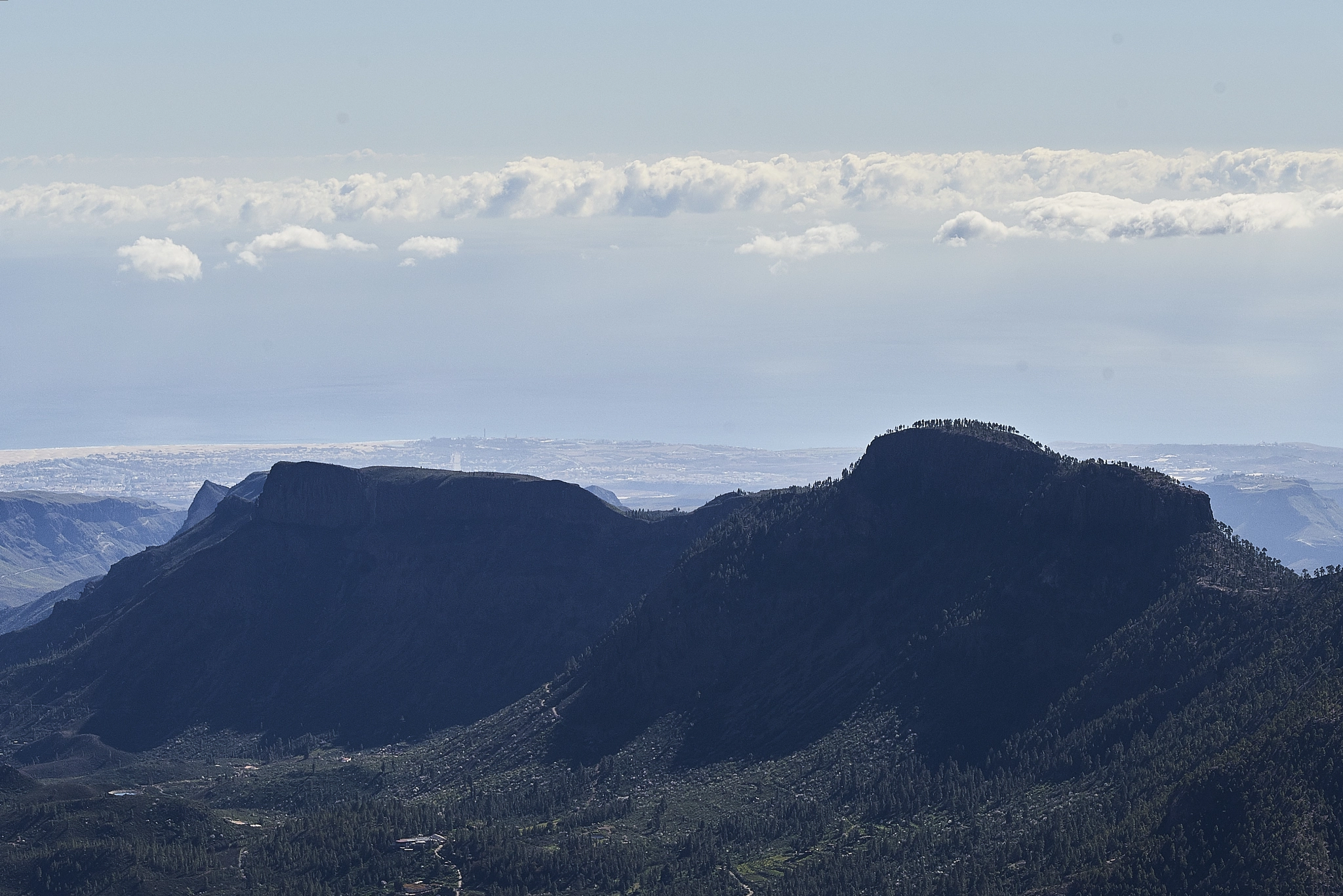 Minolta AF 80-200mm F2.8 HS-APO G sample photo. View from pico de las nieves photography