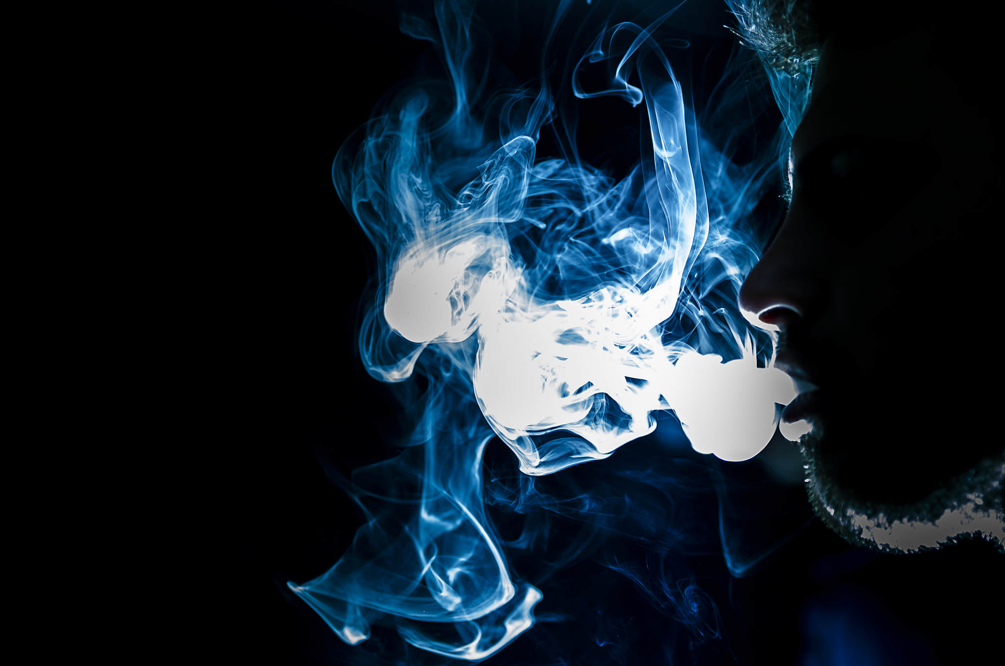 Sigma 17-50mm F2.8 EX DC OS HSM sample photo. Dr. smoke photography