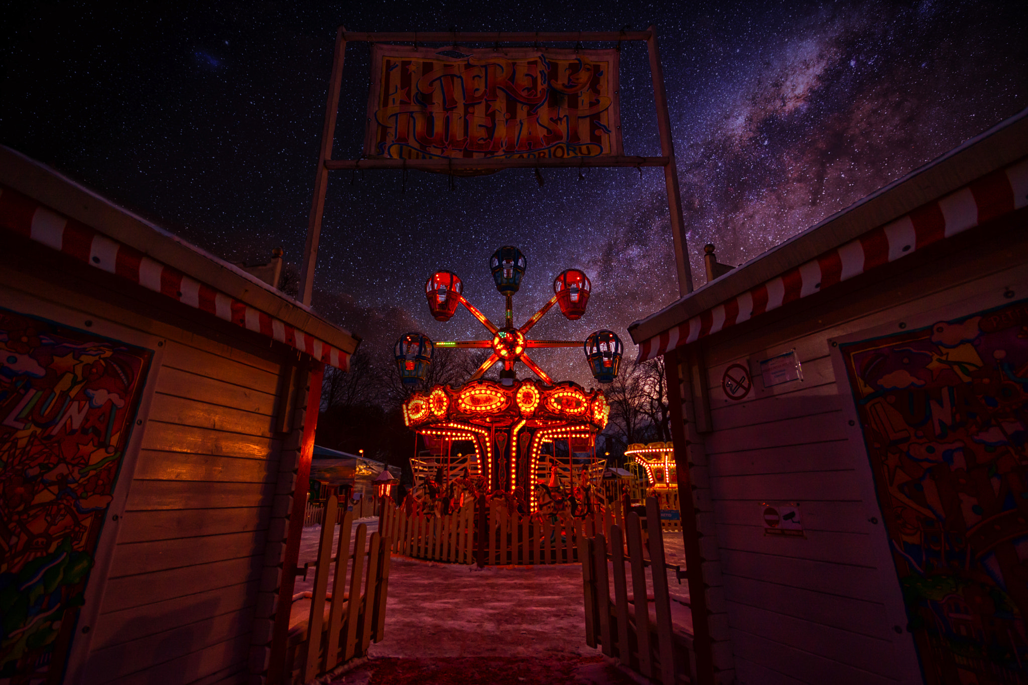Sigma 10-20mm F4-5.6 EX DC HSM sample photo. Themed night photography