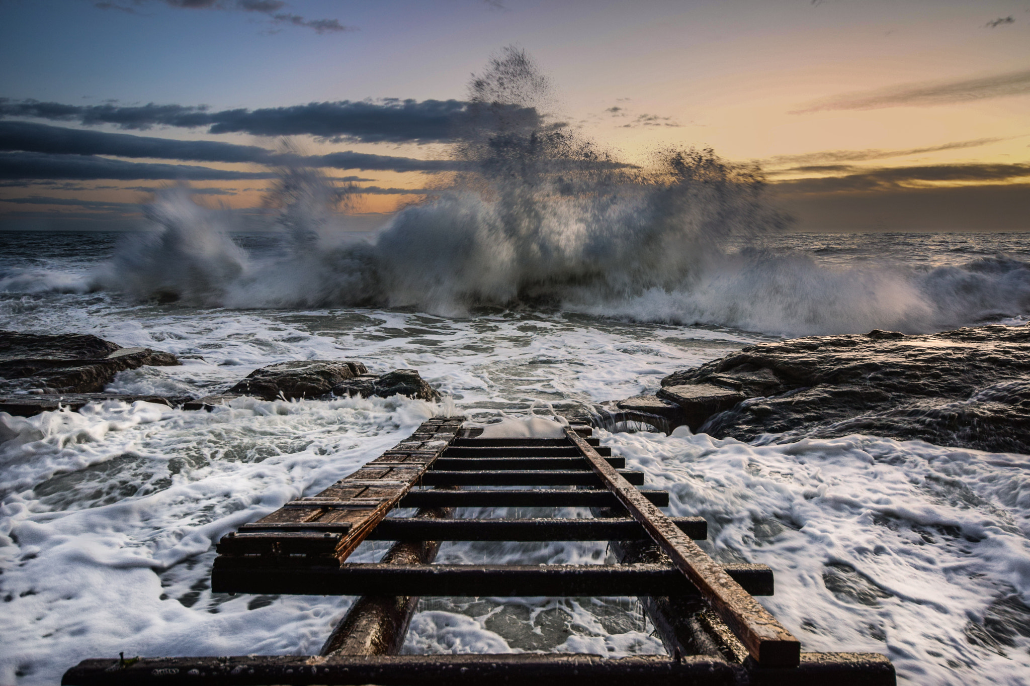 Sigma 10-20mm F4-5.6 EX DC HSM sample photo. The perfect wave.. photography