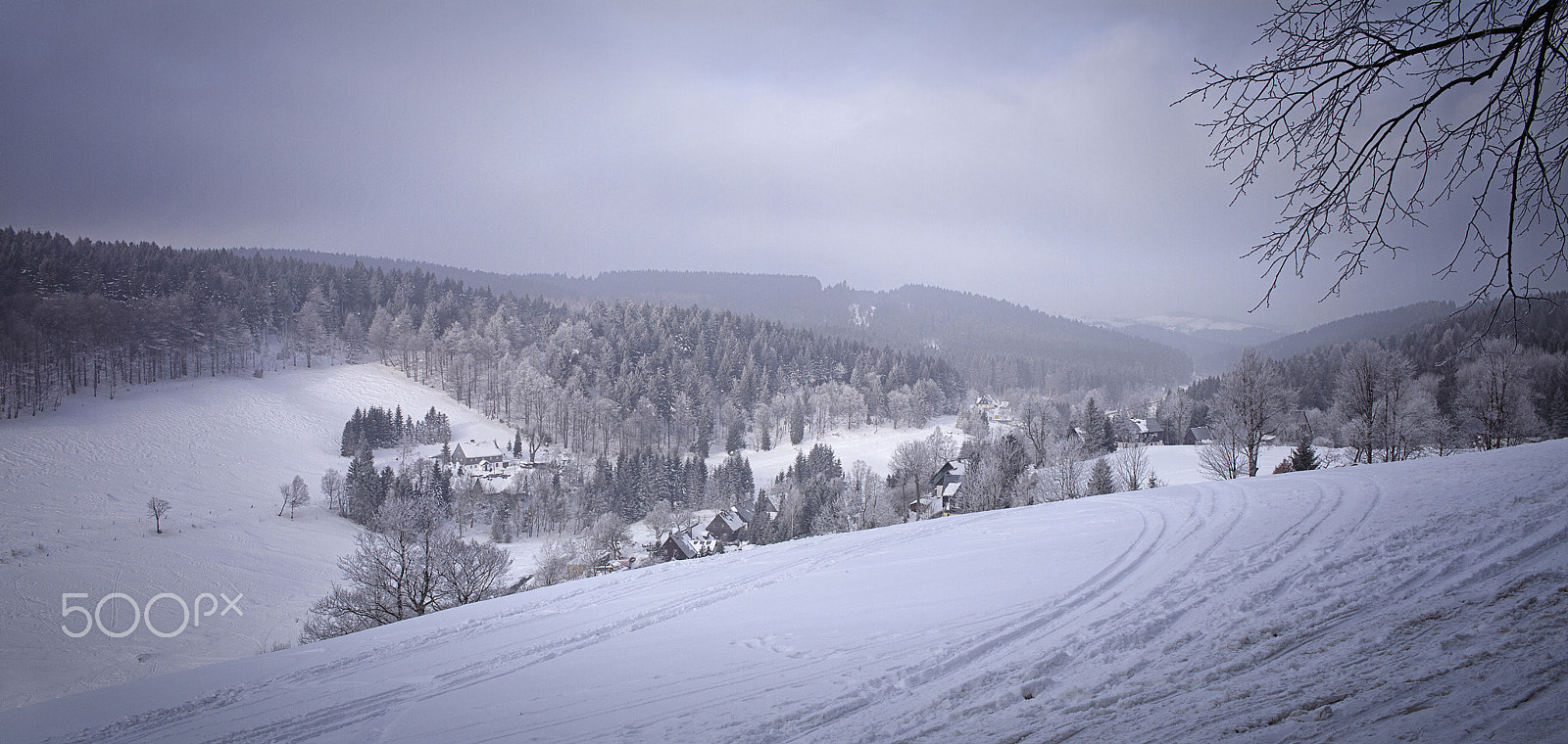 Canon EOS 7D + Canon EF-S 24mm F2.8 STM sample photo. Erzgebirge in winter photography