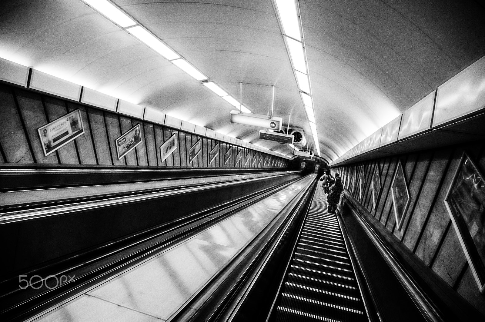 Sony SLT-A55 (SLT-A55V) sample photo. Elevators of the metro photography