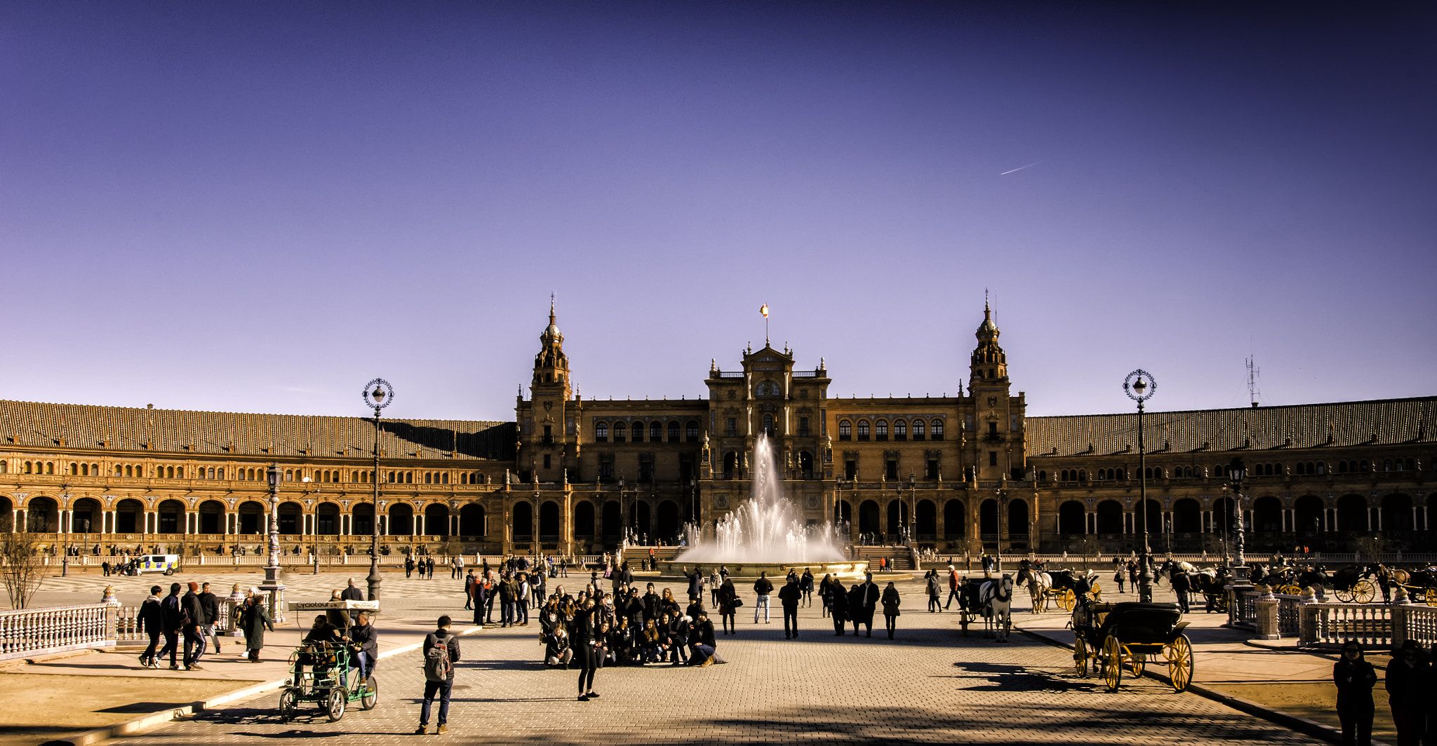 Nikon D7000 + Sigma 18-35mm F1.8 DC HSM Art sample photo. Plaza de españa sevilla photography