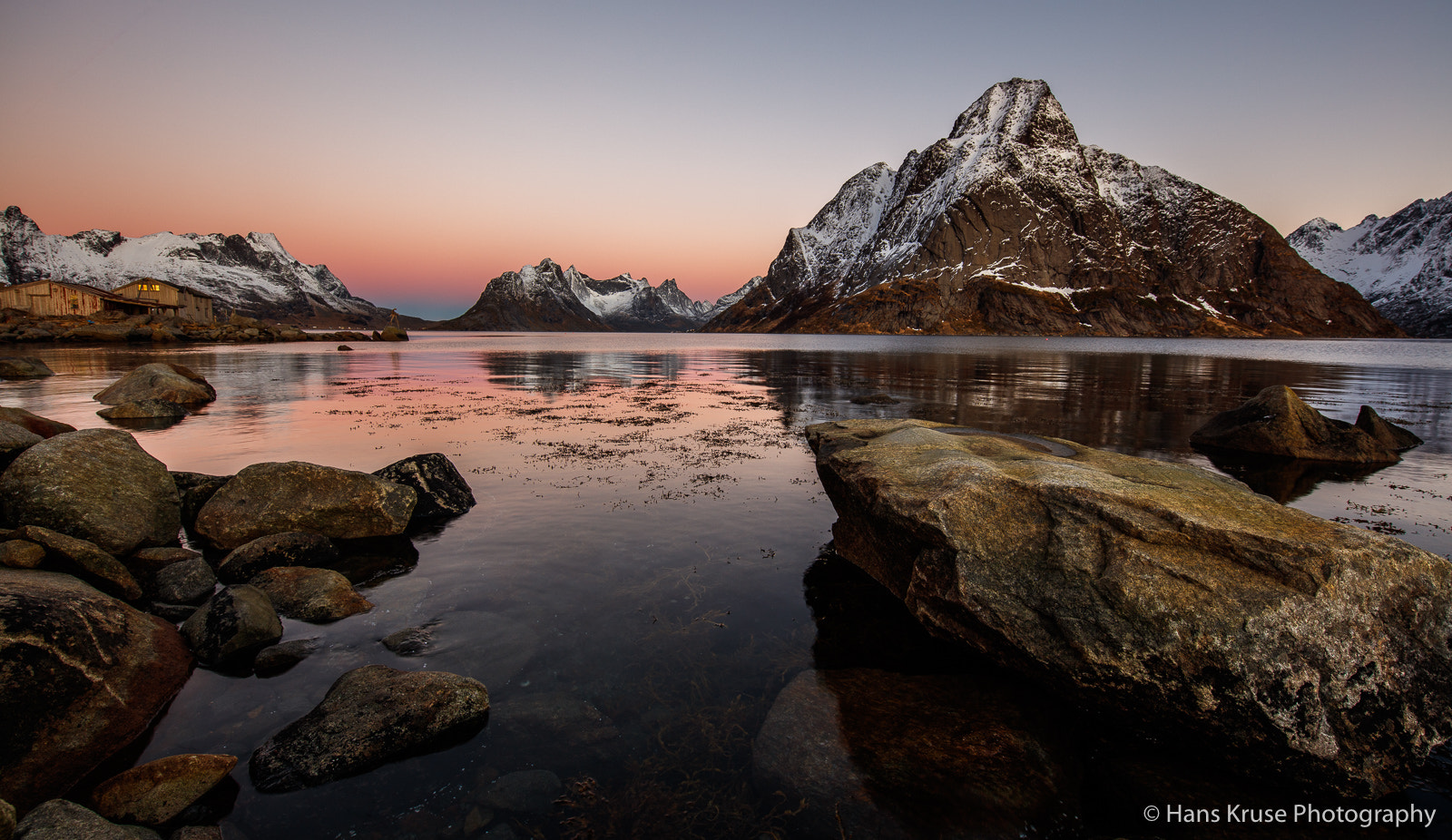 Canon EOS 5DS R + Canon EF 11-24mm F4L USM sample photo. Early morning in reine photography