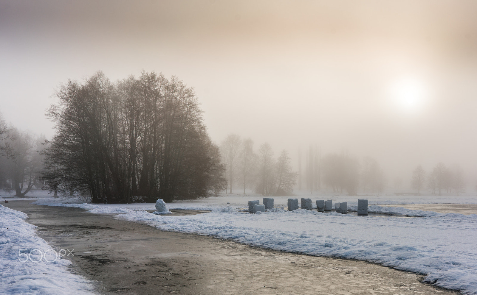 Sony FE 28mm F2 sample photo. Ice blocks in the fog photography