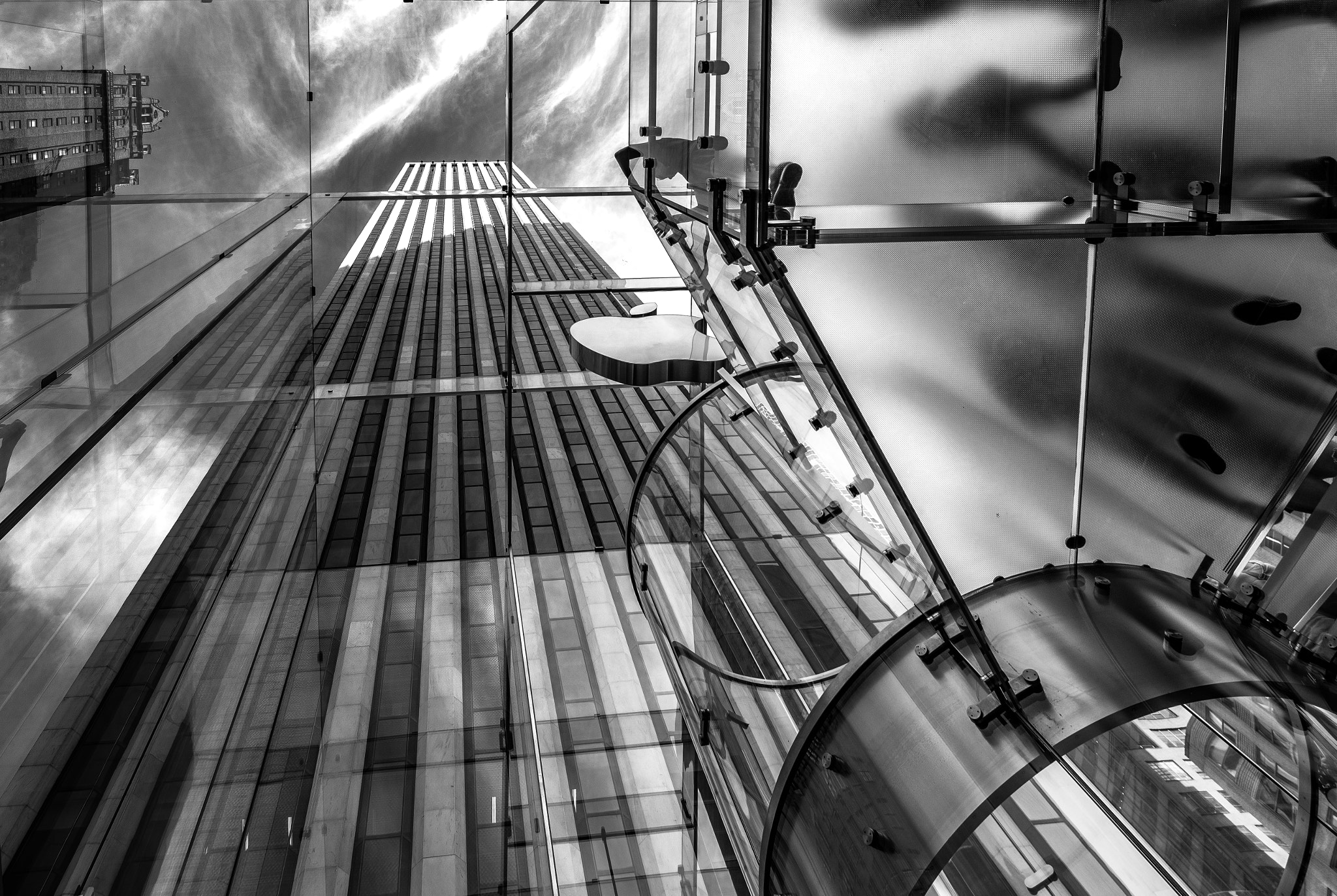 Tamron SP 15-30mm F2.8 Di VC USD sample photo. Apple store - manhattan photography