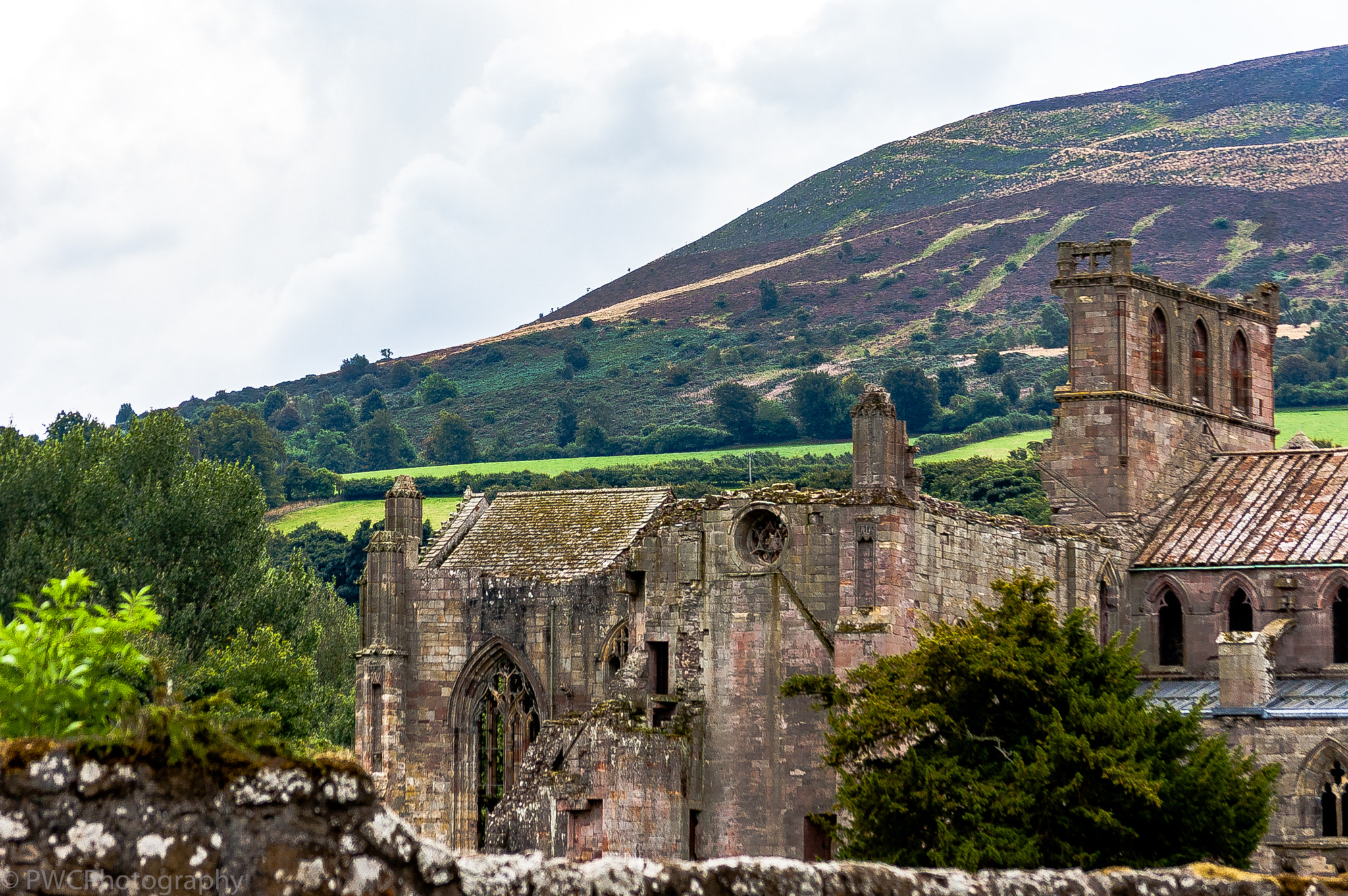 Nikon D40 sample photo. Melrose abby in scotland photography