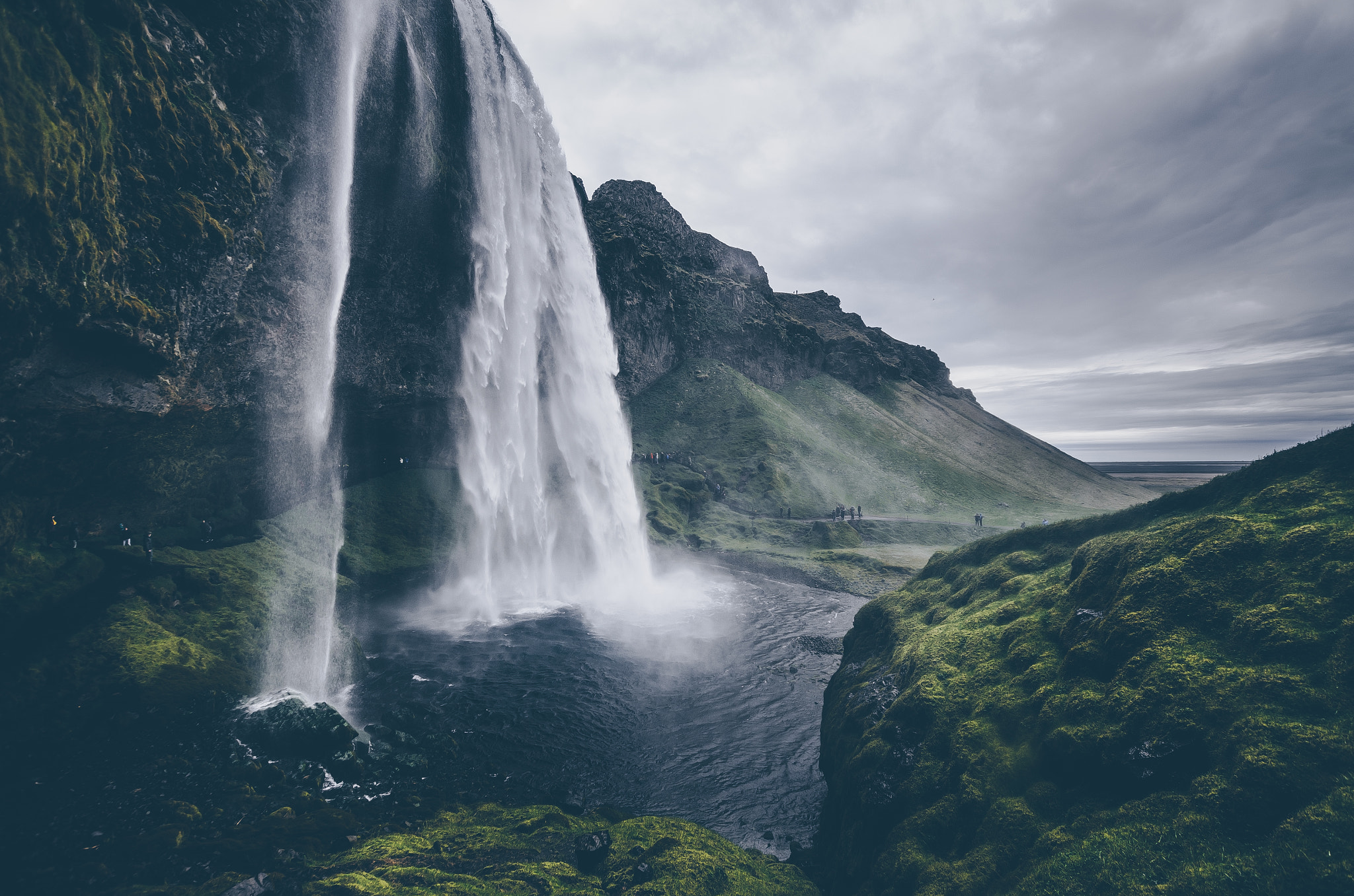 Nikon D7000 + Sigma 10-20mm F3.5 EX DC HSM sample photo. Seljalandsfoss photography
