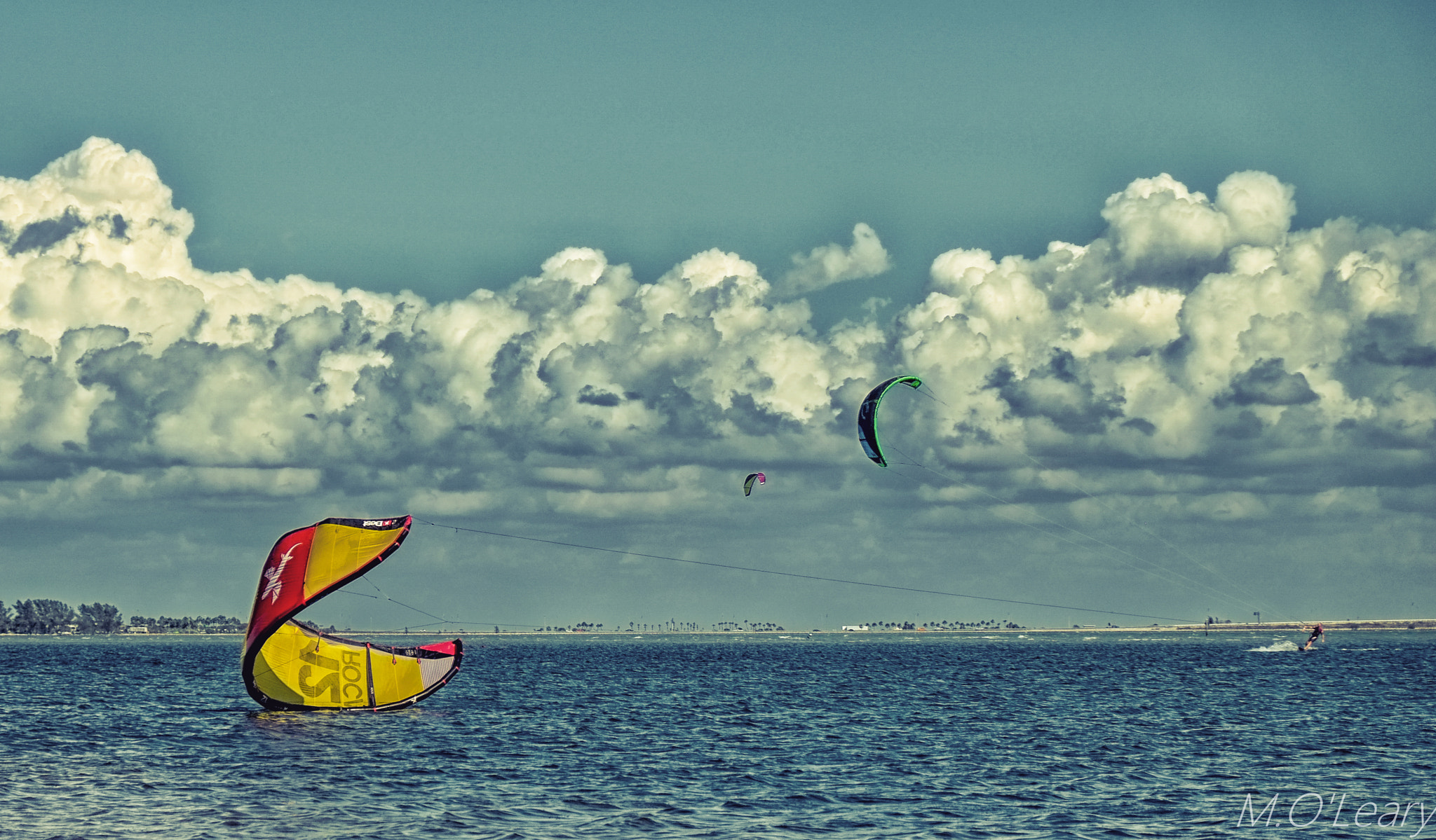 Fujifilm X-Pro1 + Fujifilm XF 18-55mm F2.8-4 R LM OIS sample photo. Kite surfer down.... photography
