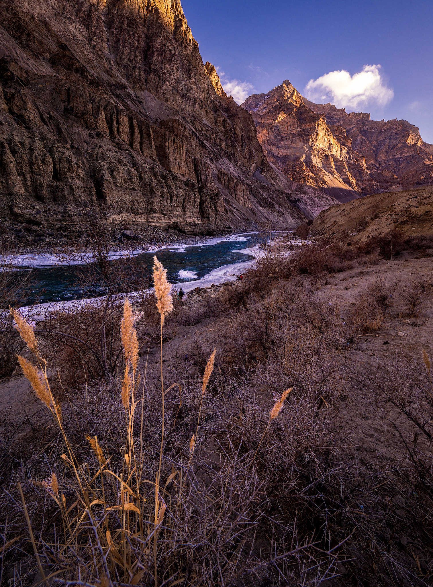 Olympus OM-D E-M1 Mark II + Olympus M.Zuiko Digital ED 7-14mm F2.8 PRO sample photo. Sunrise photography