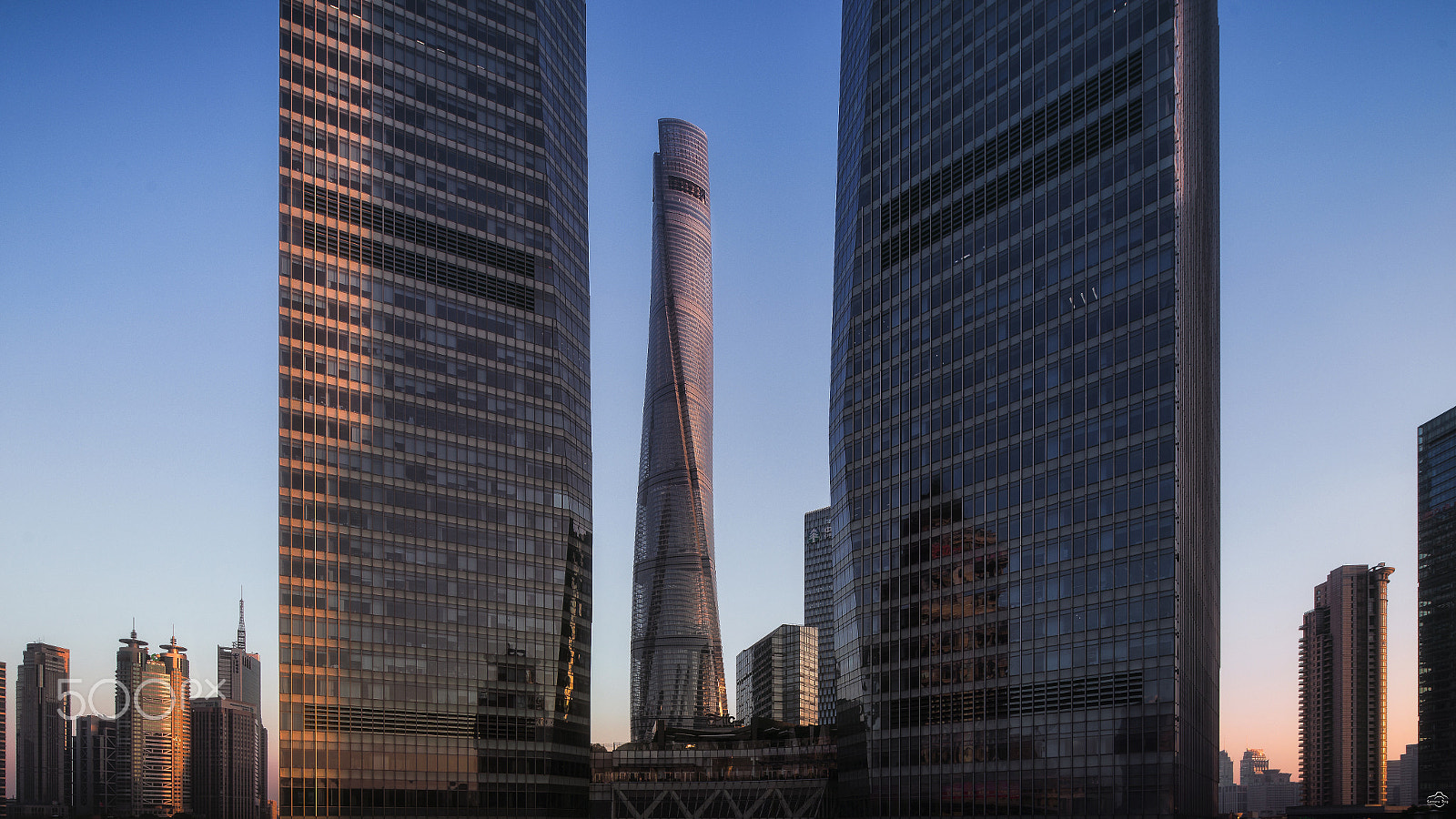 Canon TS-E 17mm F4L Tilt-Shift sample photo. Gap photography