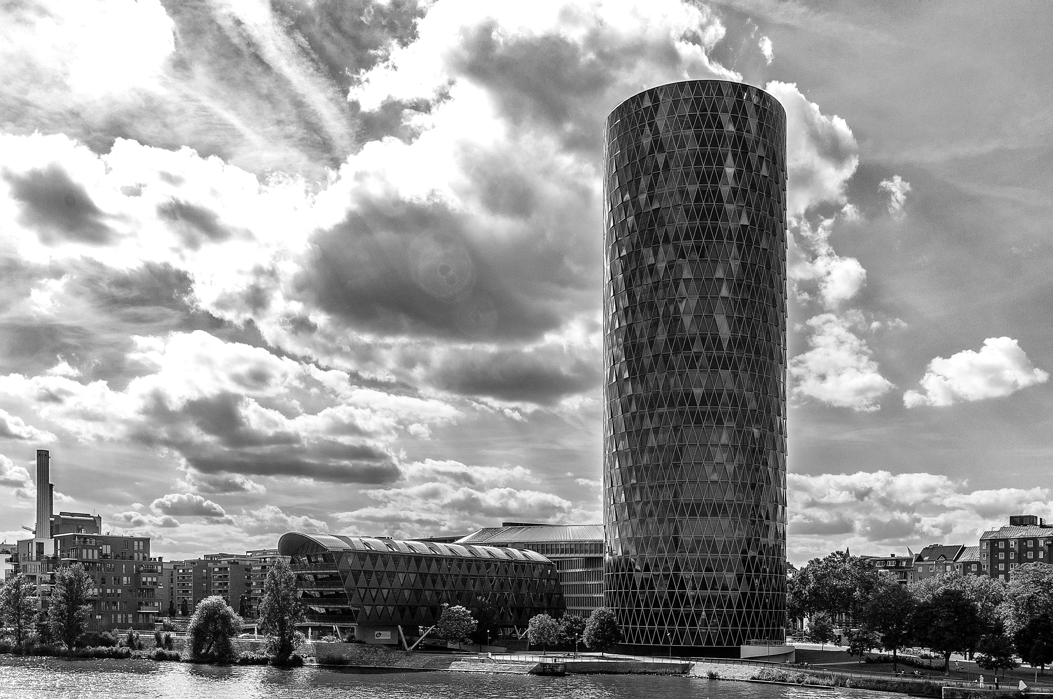 Nikon D5000 sample photo. Glass windows building @ frankfurt photography